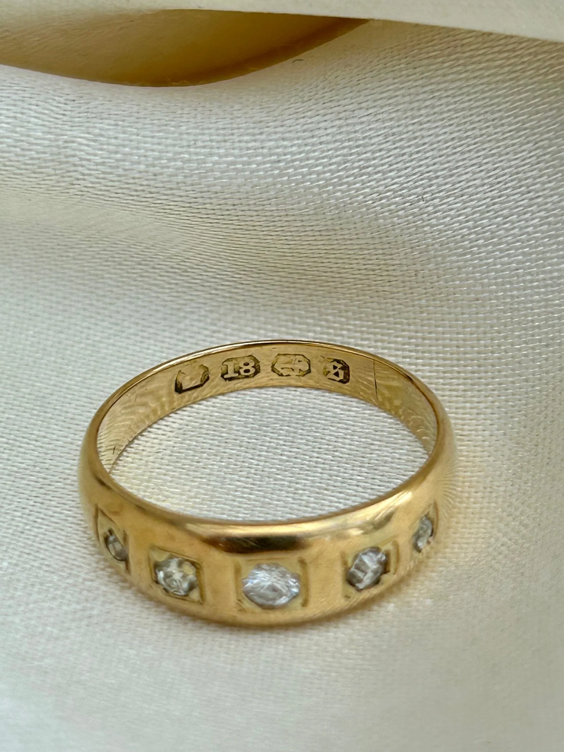 9DFBBDEA-1CF8-49B6-80A8-A5565B9C44E8