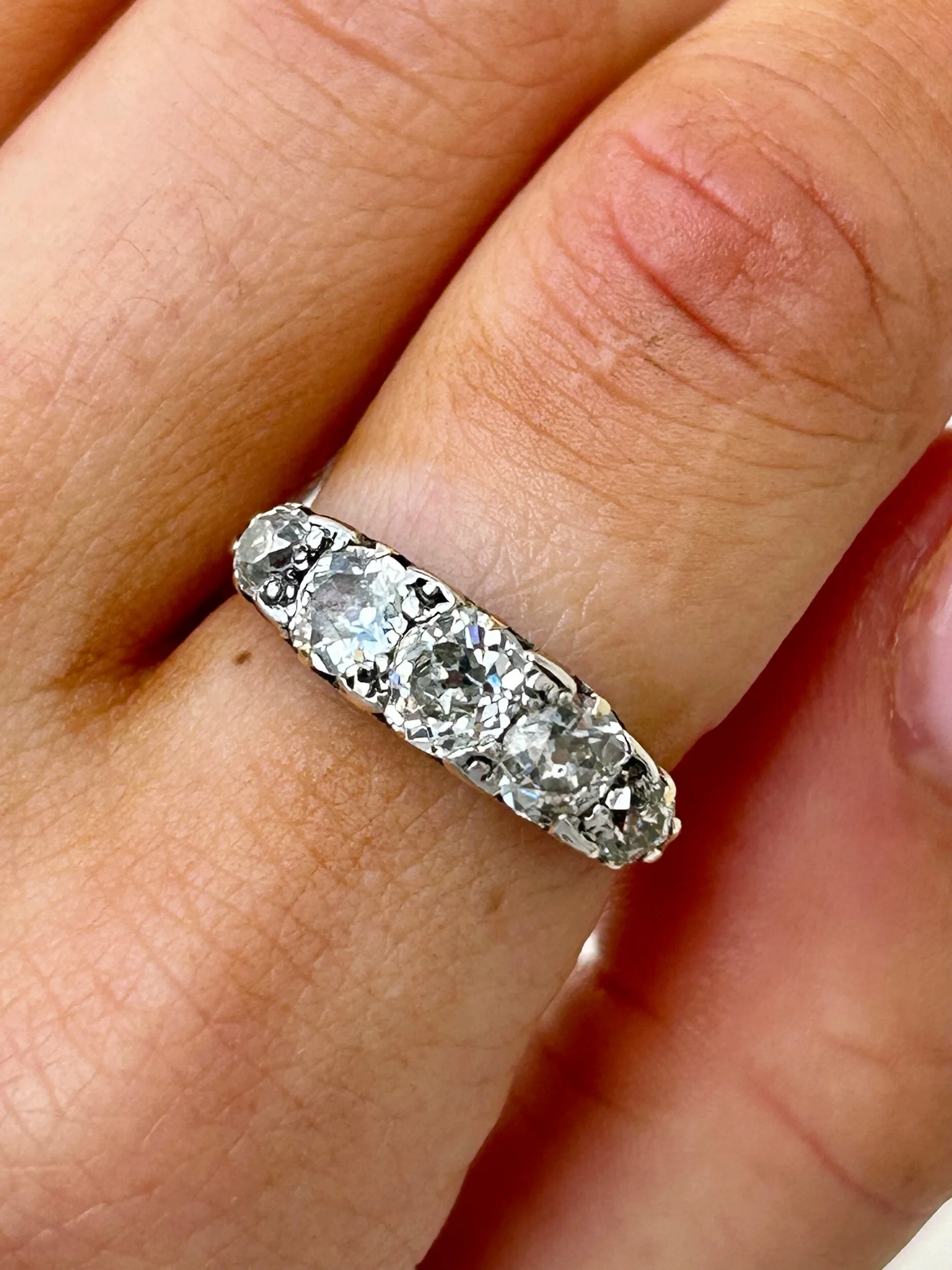 7A68D837-9965-41C4-A717-5081D7D23319