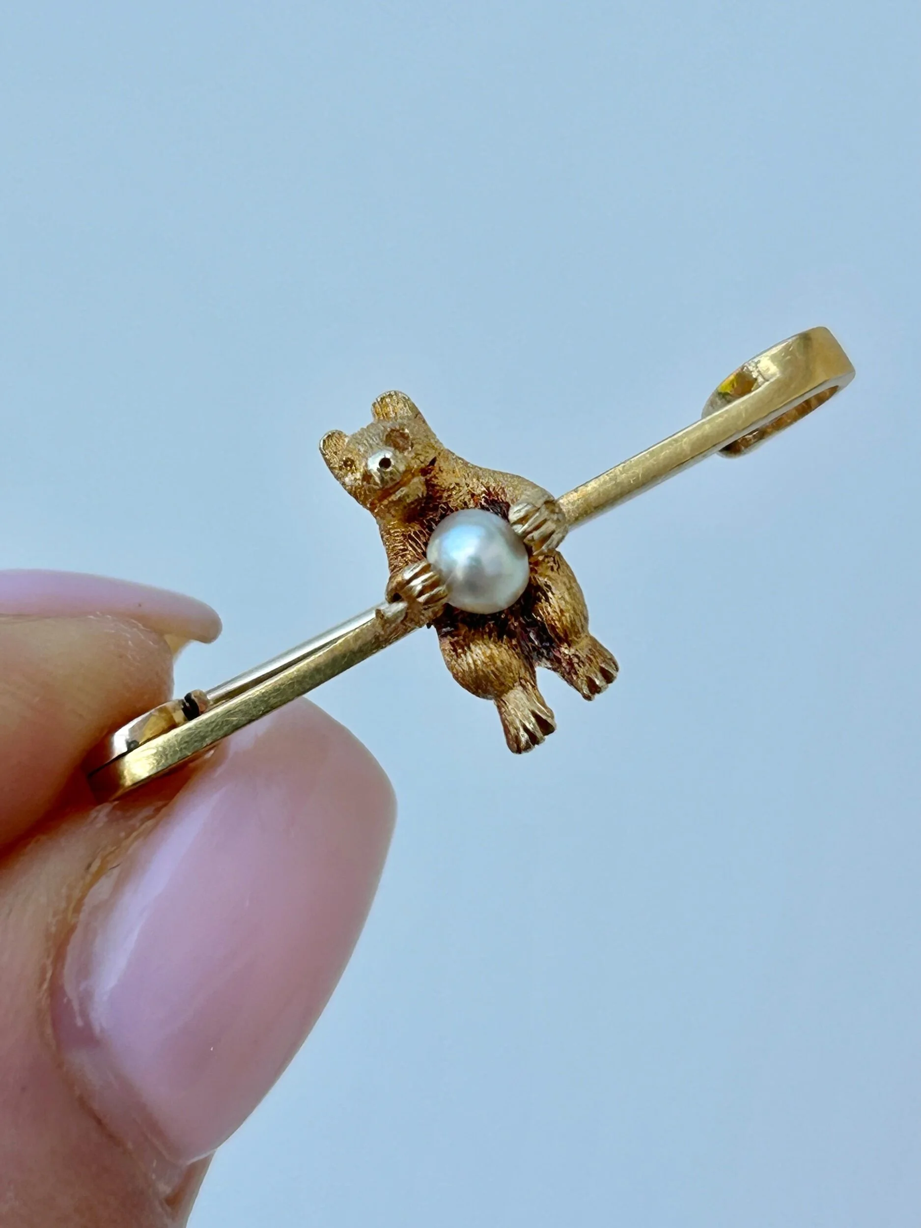 F48F144A-3DD0-4557-9801-E717D852E54E