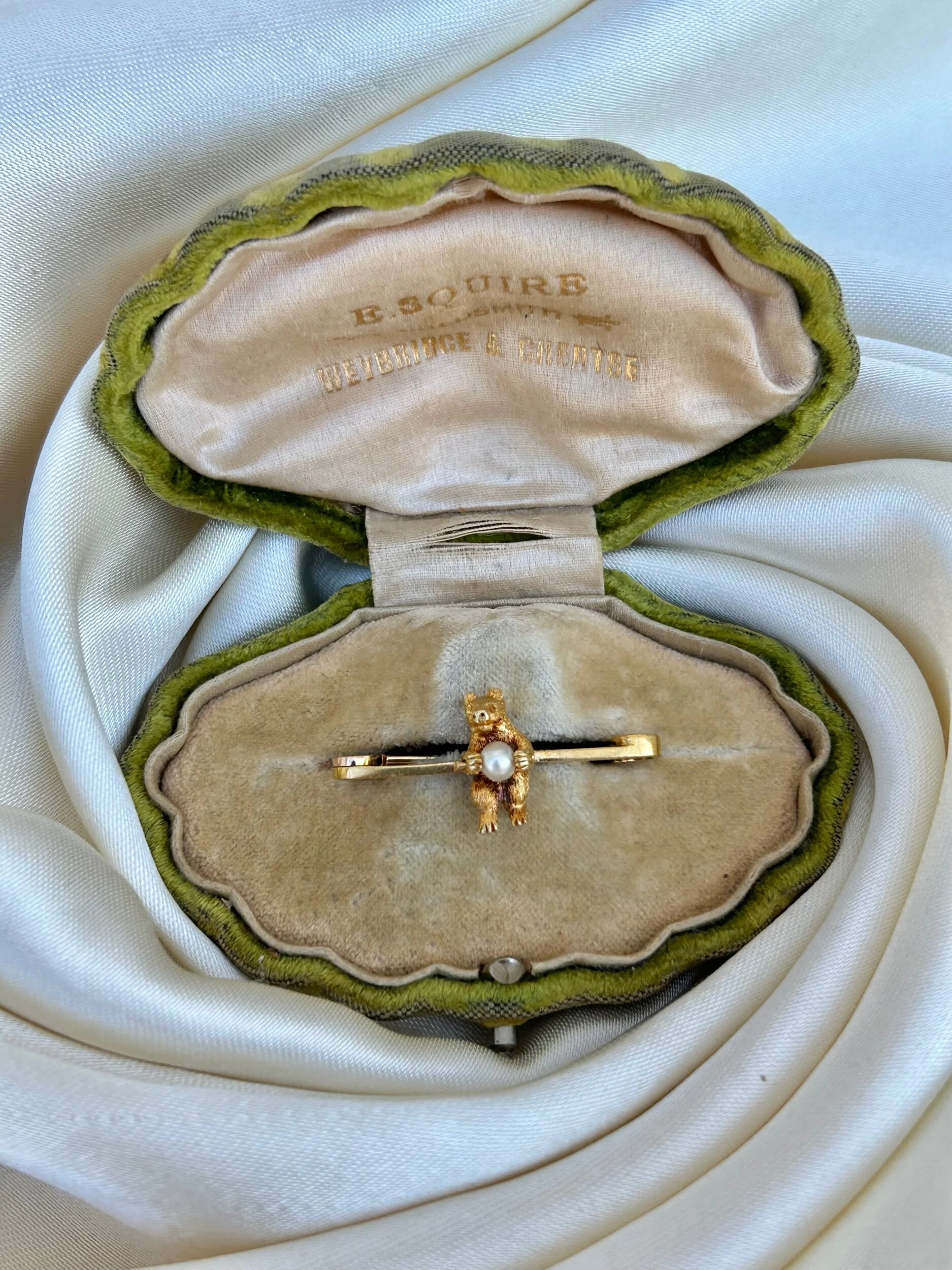 714FEE82-984B-4C4A-834D-651D272DE263