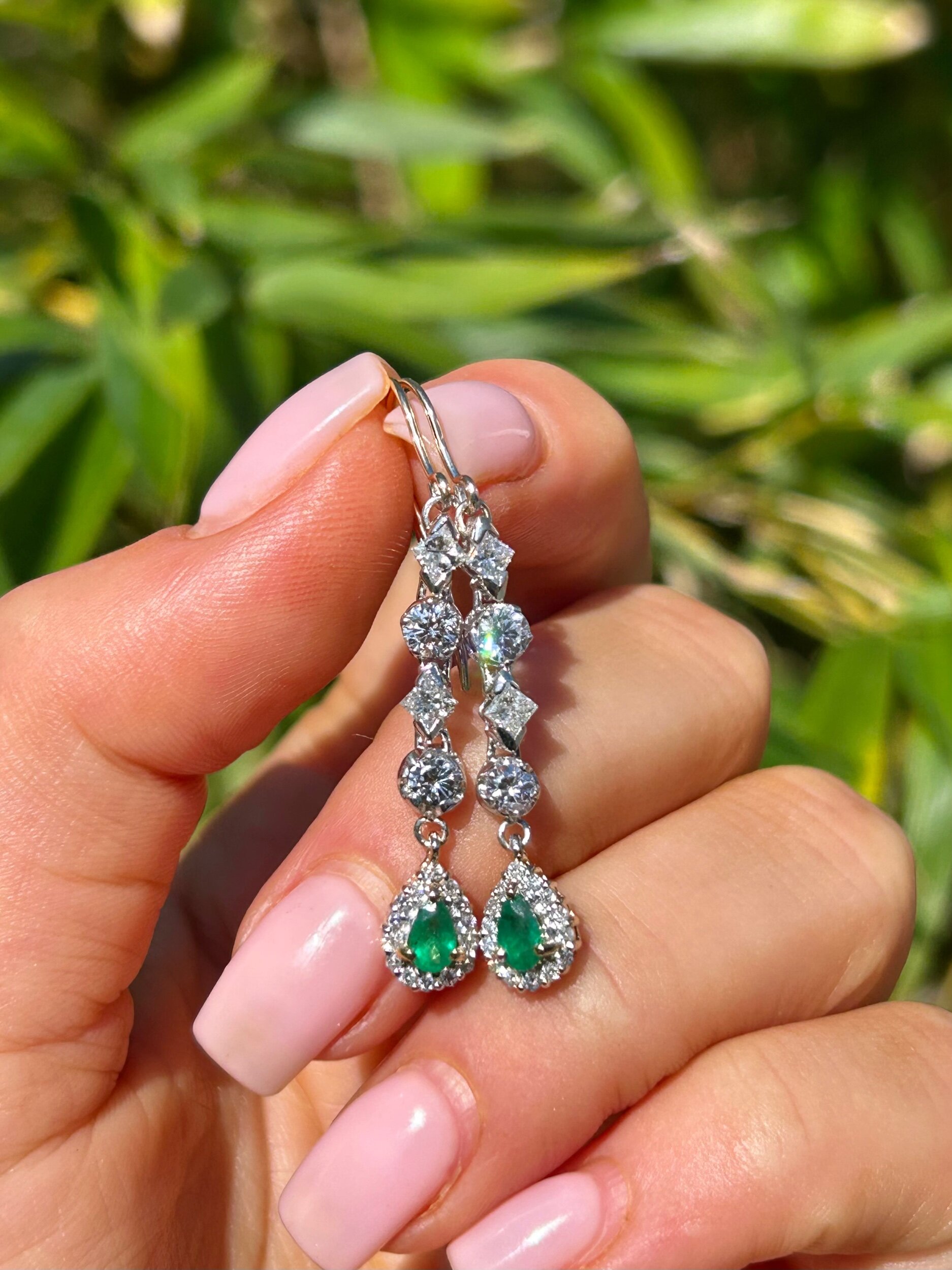 4334E92B-5586-4A13-8B4D-573CB44B36DC