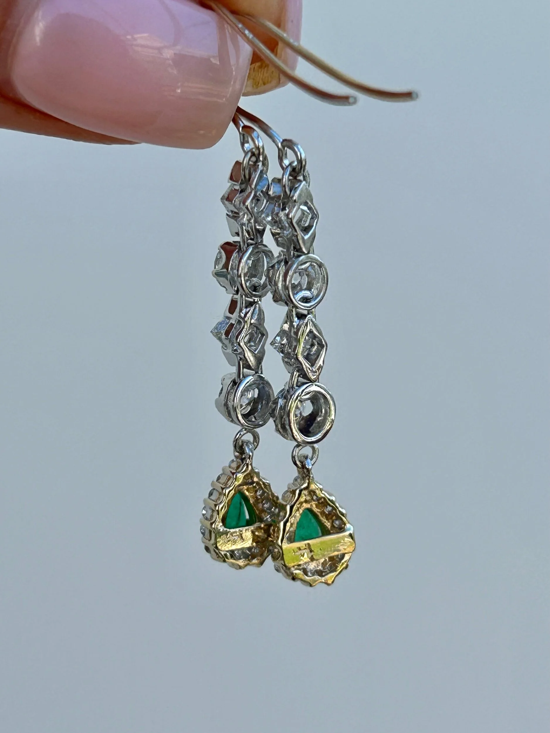 E0B18DB8-A942-4103-8BAF-5B8D49D92D69