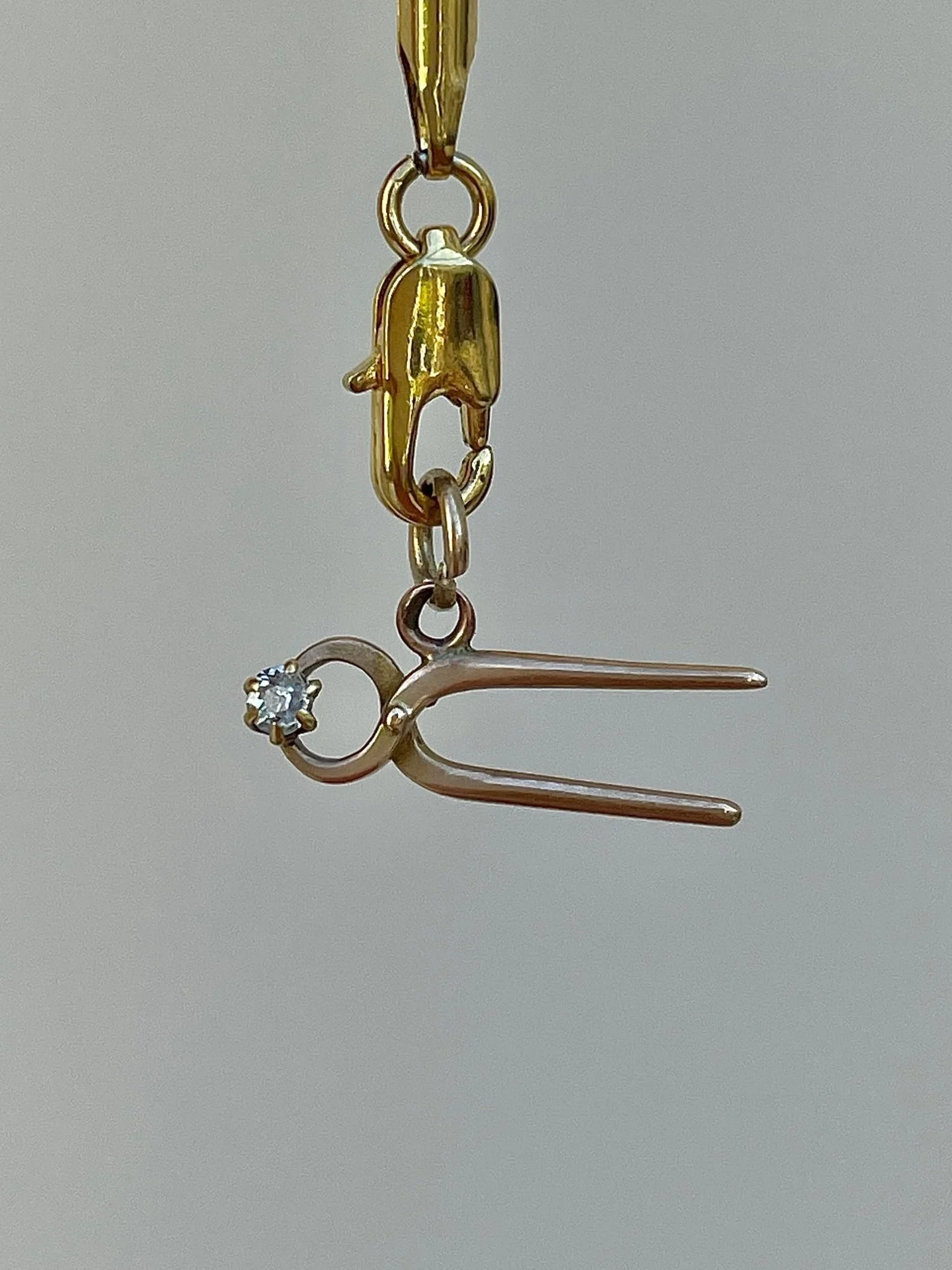 CB27FEE4-B389-47A9-A932-D07610319EBA