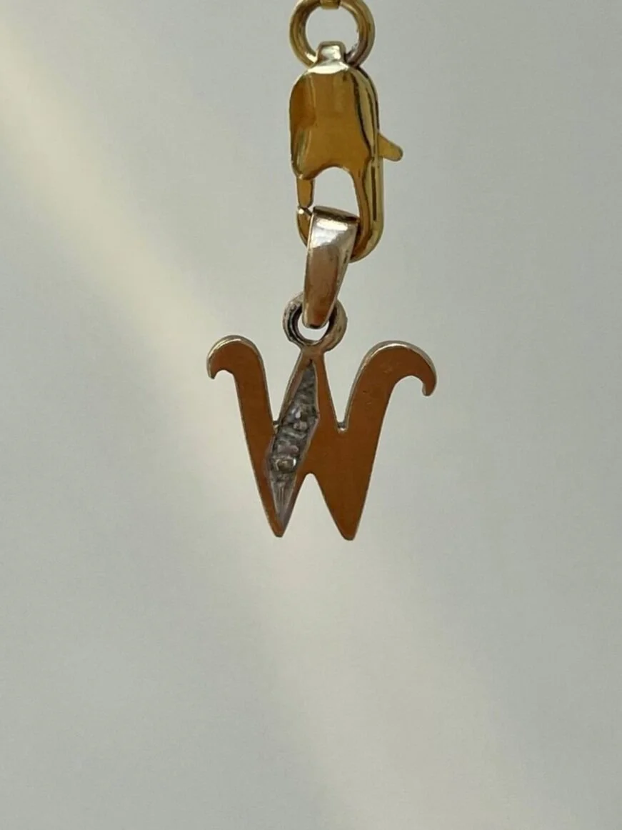 21B58885-D5E2-42E2-8247-886966787B47