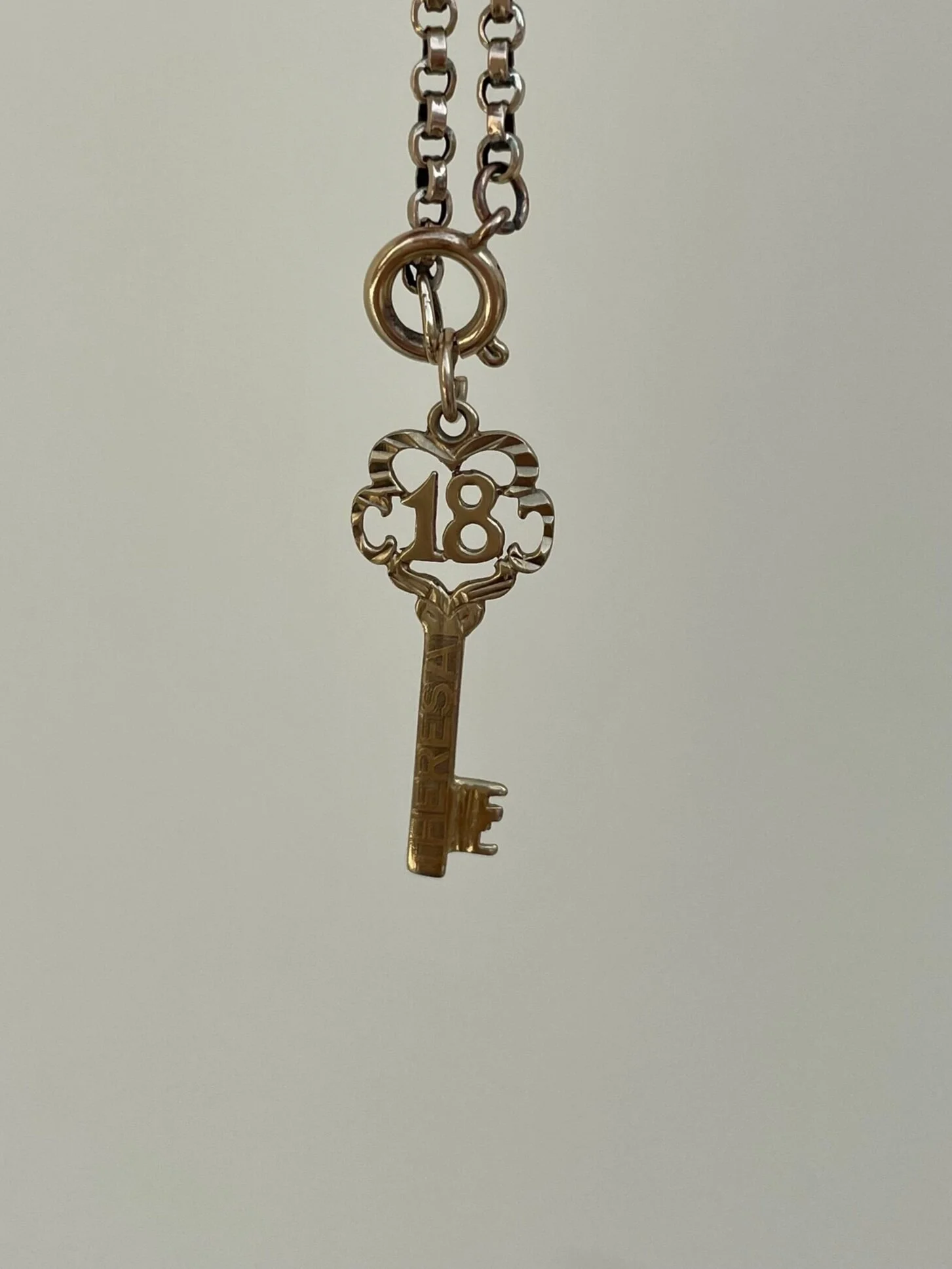 D06AF977-5507-464D-9369-4E3EA1601E20