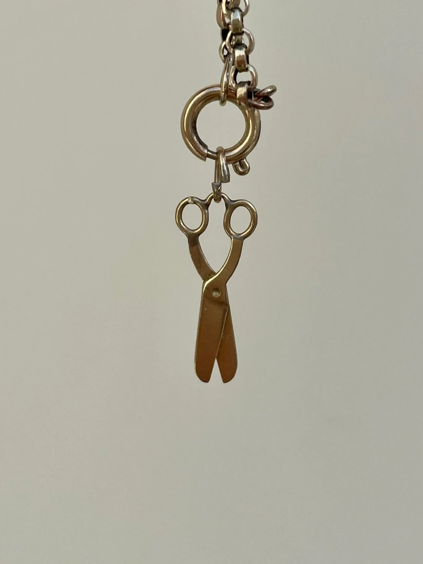 FD63E059-F00B-4127-814B-DA2F656A784E