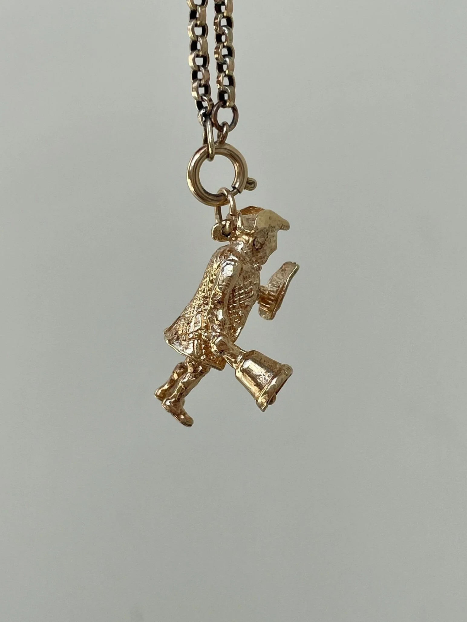 EB0A1C0A-A42C-44E0-BC7A-5DEDDBD793FC