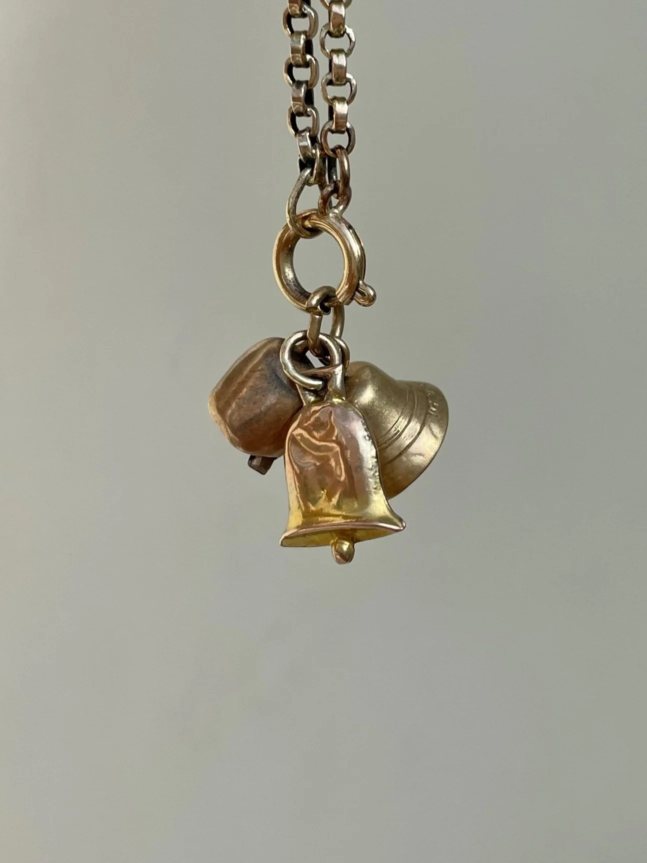 FF2B7670-665A-46E4-9BAC-A8CCAD4AEF11