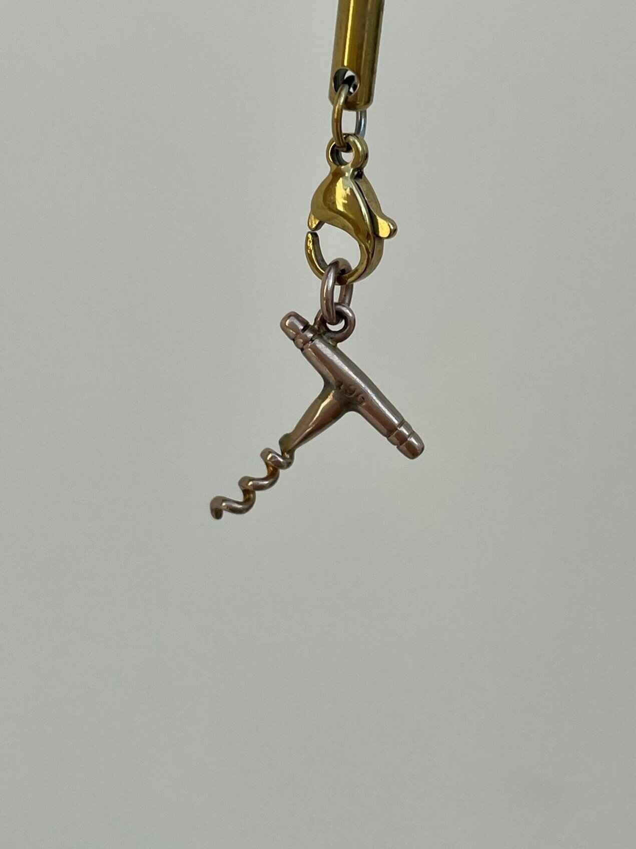 34552AE3-3651-45D1-8970-AD2DEAD7F97D