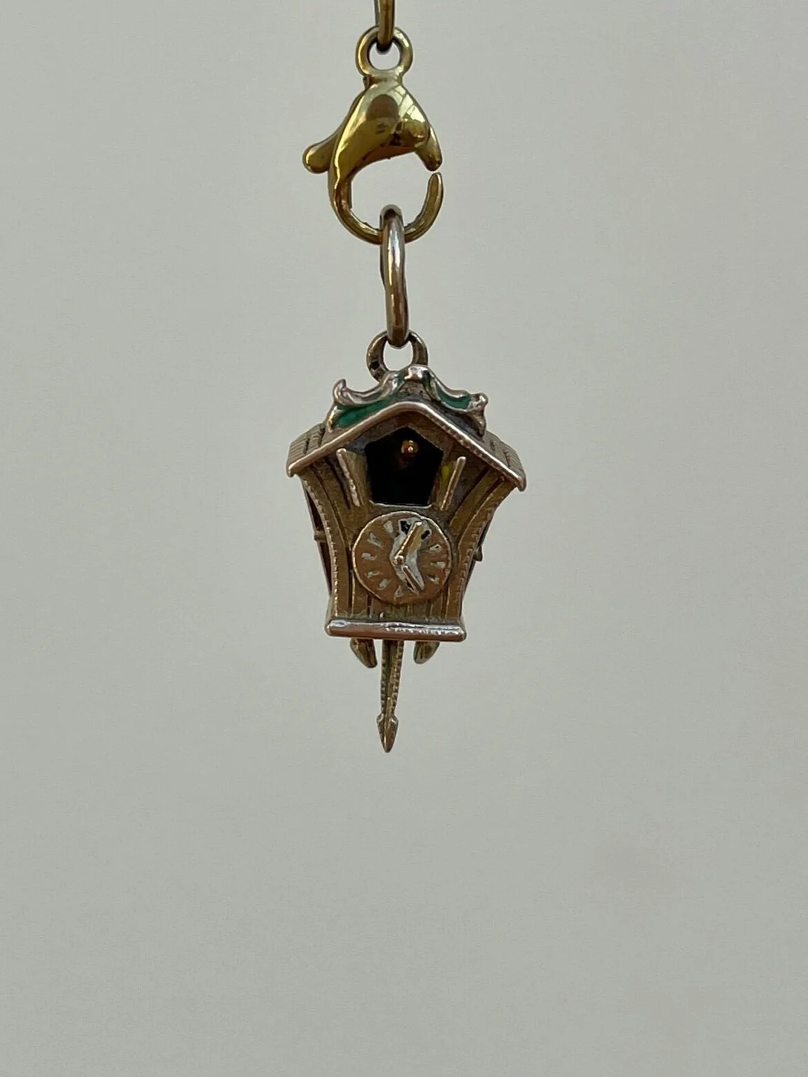 FE6E53DC-C05C-4B69-B83D-988231D6D134