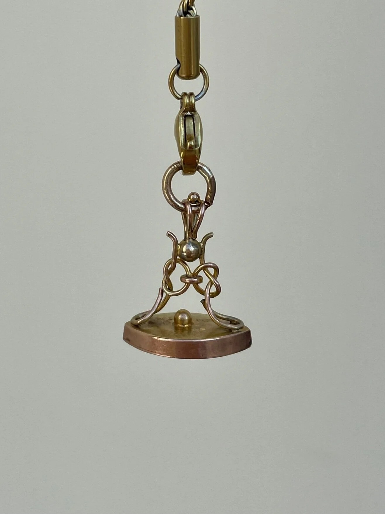 16380DE8-E34F-4257-BB31-C85868CE76CB