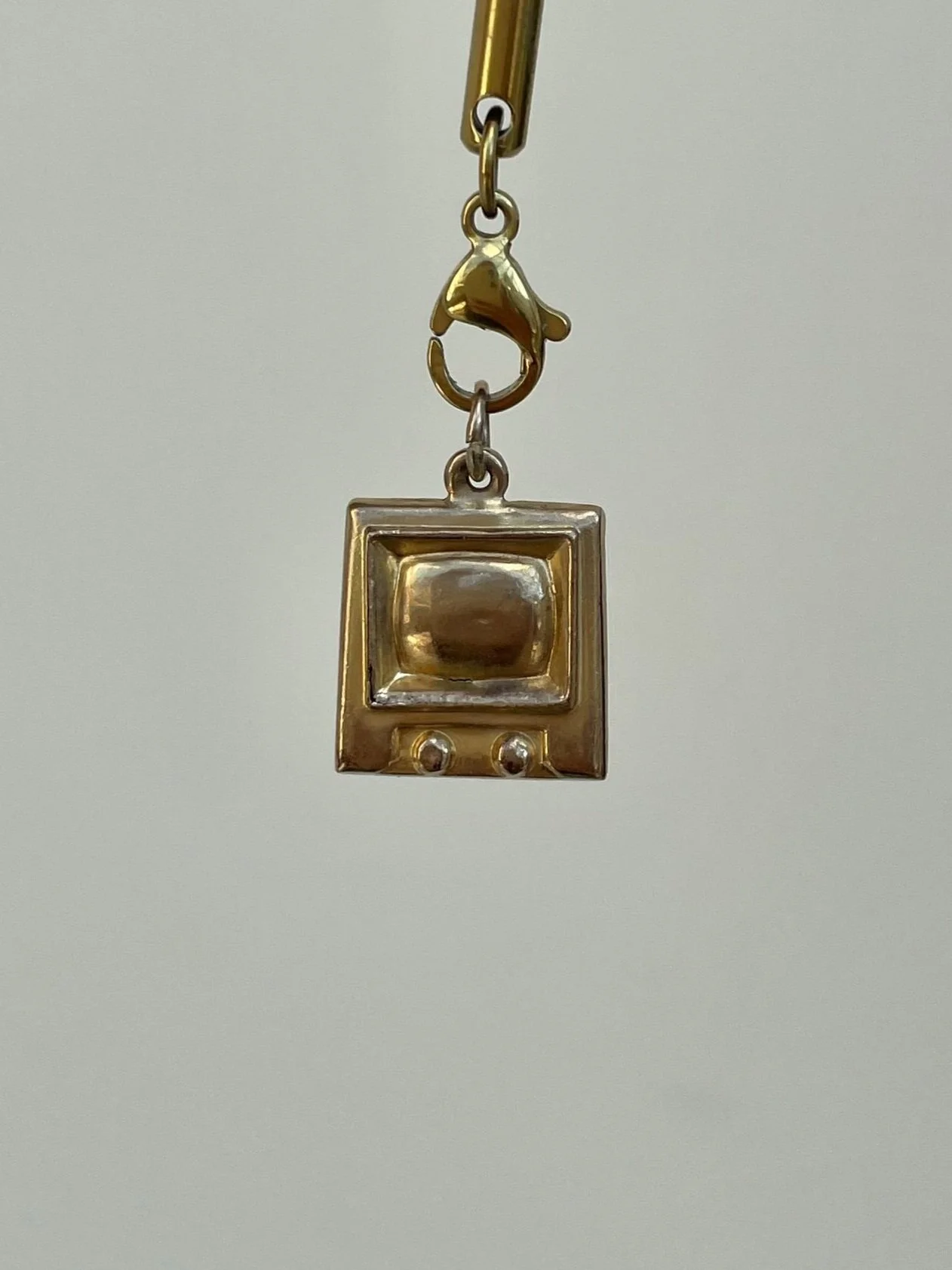 0671094F-3077-47B6-A5FA-4952EEC8D65F