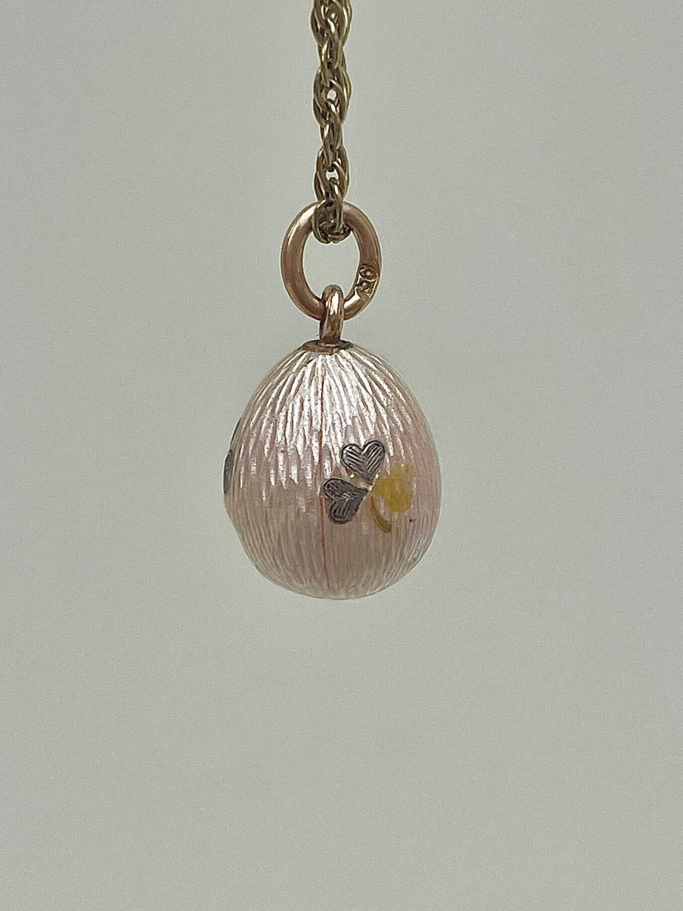 2439EE2D-E8F0-4D0B-954B-6CBC320FB1A6