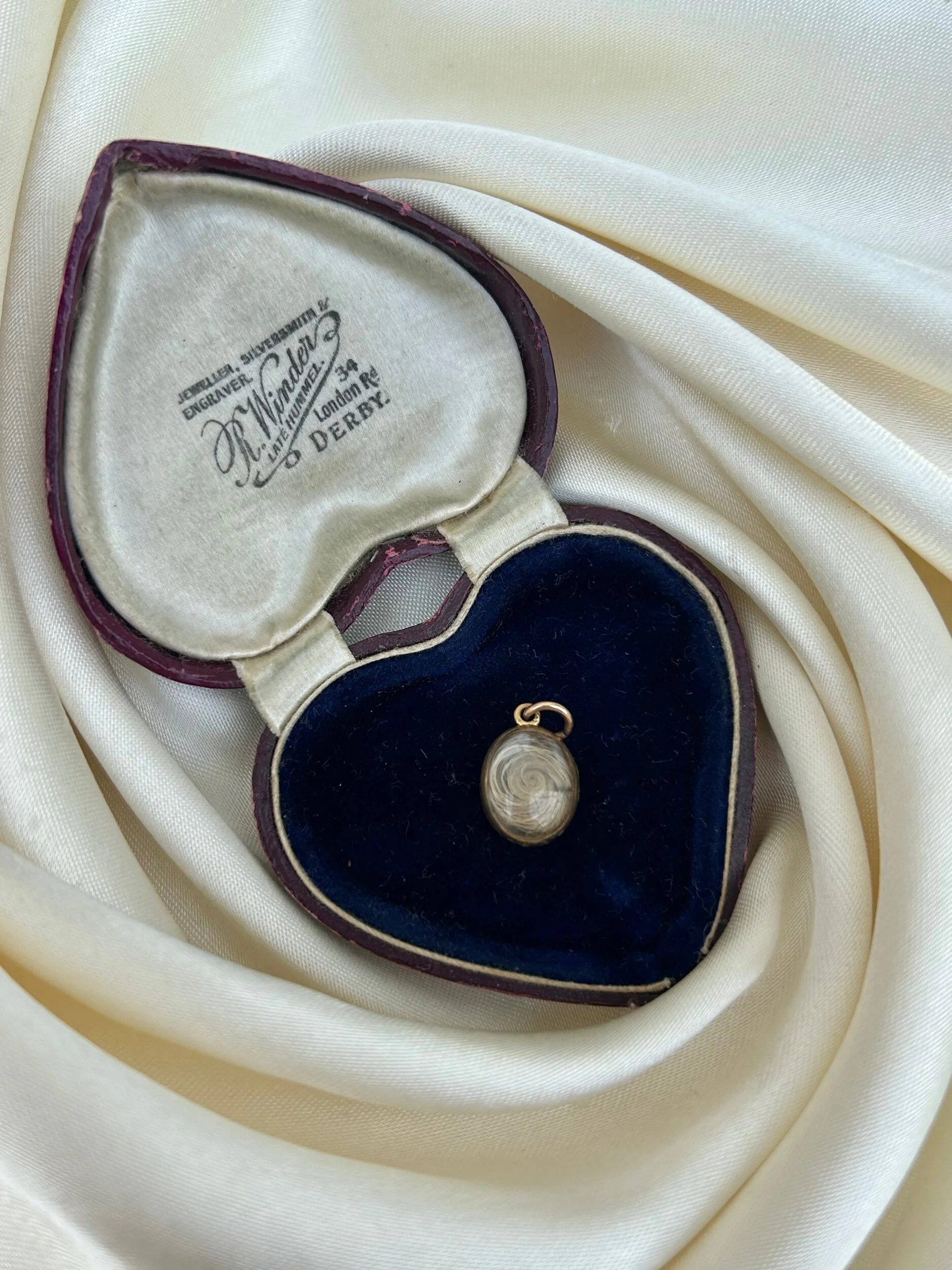 72D4D03E-085D-46B7-AB22-51C369F83F9B