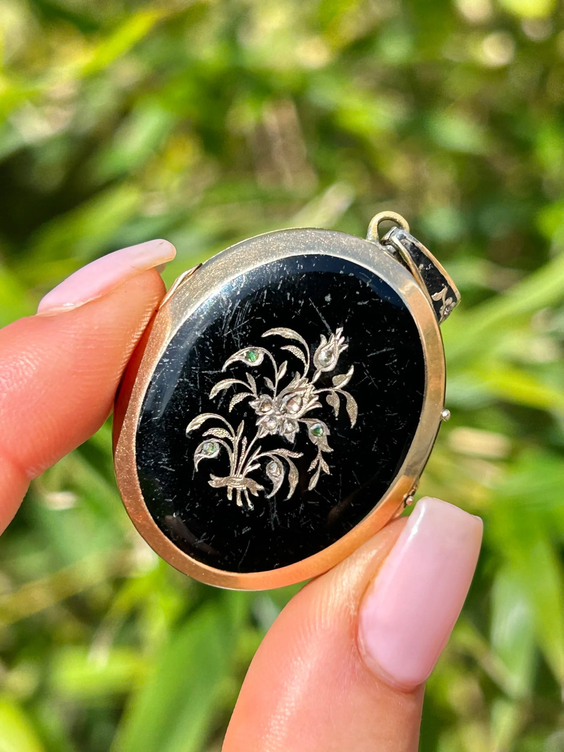 2C779A4A-295C-42B4-A957-63A76F92AC32