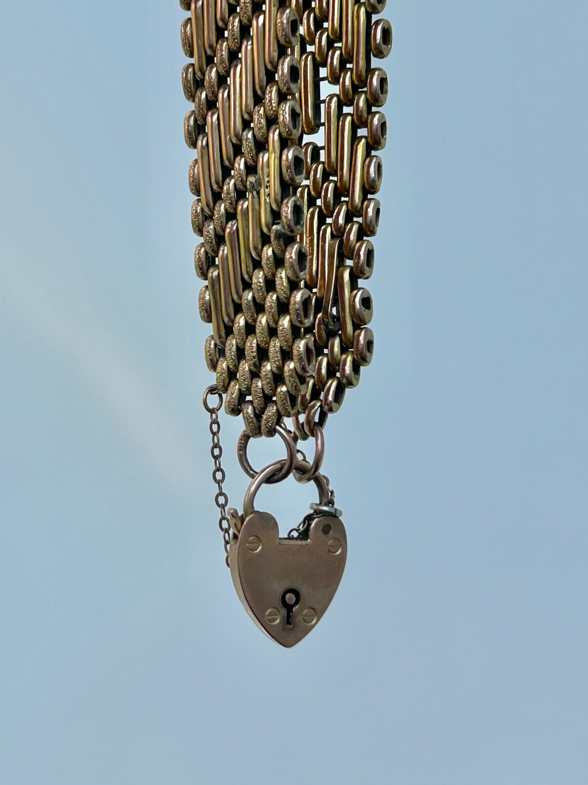 8061D780-C733-43A1-95AE-D8EC969DE018