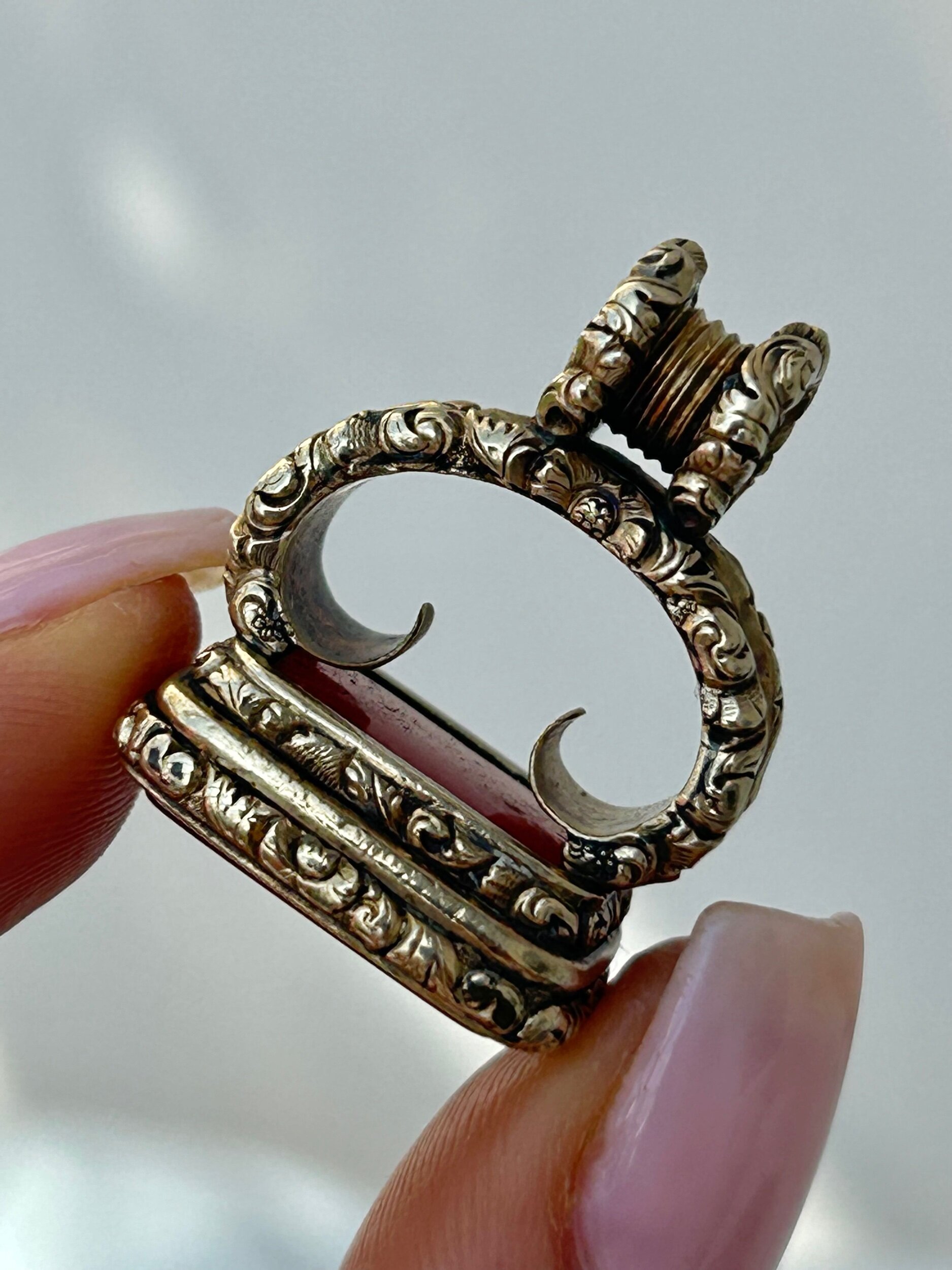 2F83F8D7-7FA1-4B04-9373-C5E621F0E5A6