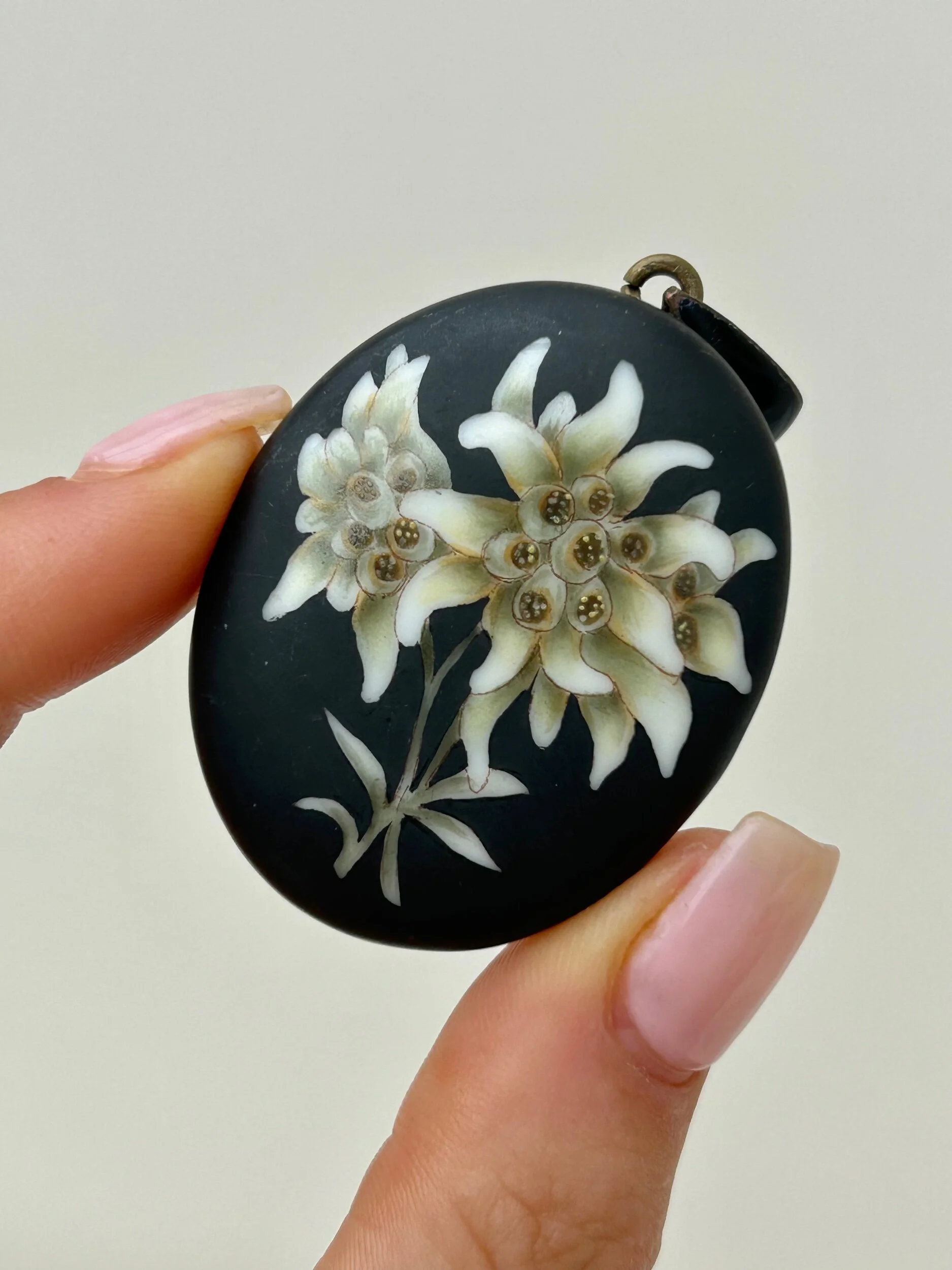 052E500E-0520-423F-8C7D-832EA00FE681