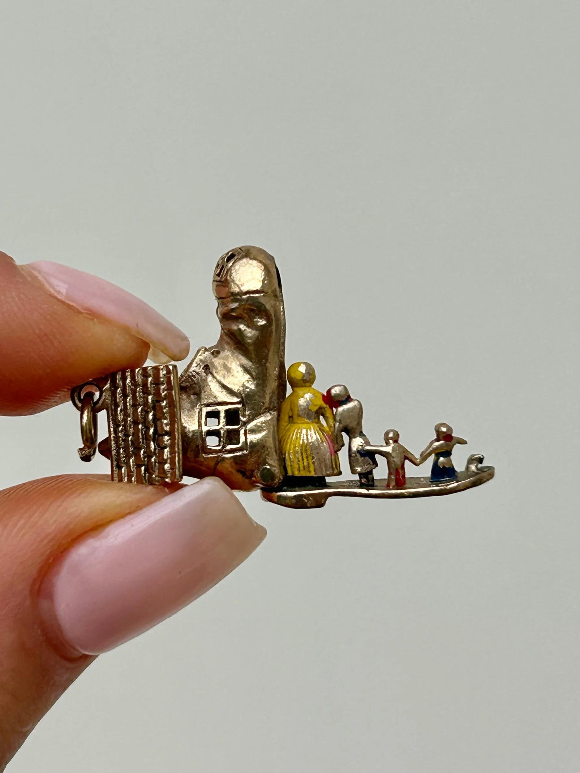 E11CD91F-B423-4686-895A-467CF67F82EC