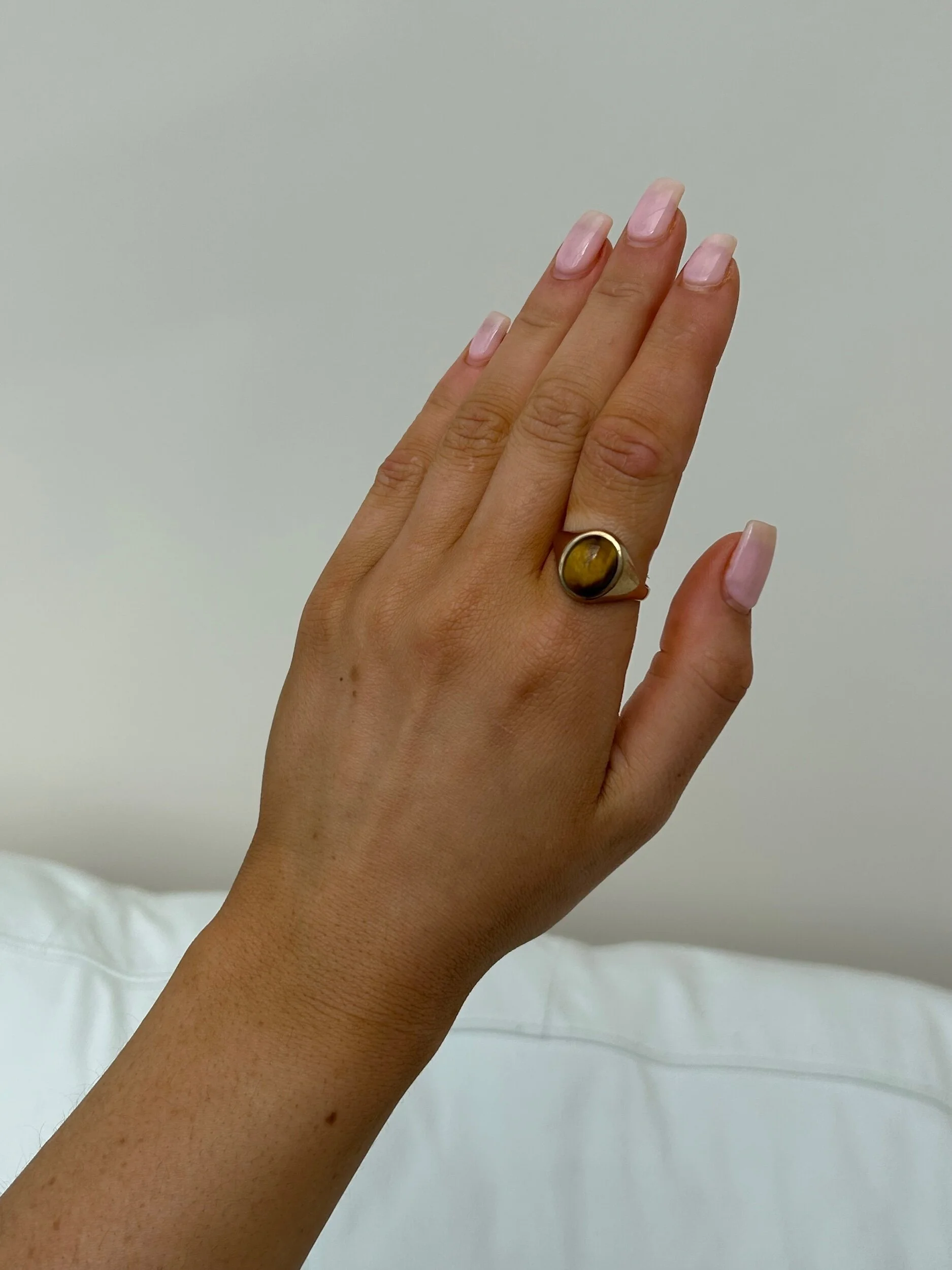 8F12290C-15CA-46B8-B53B-97E917F76754