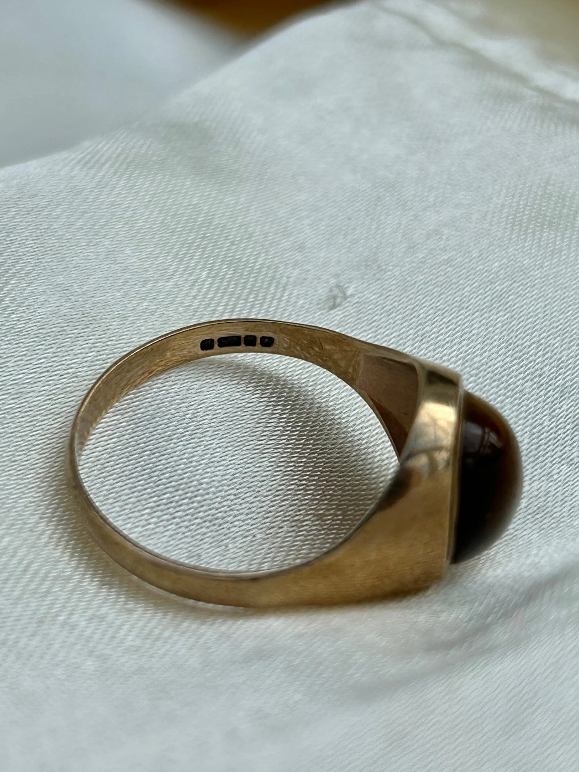 47B0A1B7-4F13-4085-8AF8-9F959B85F6DE