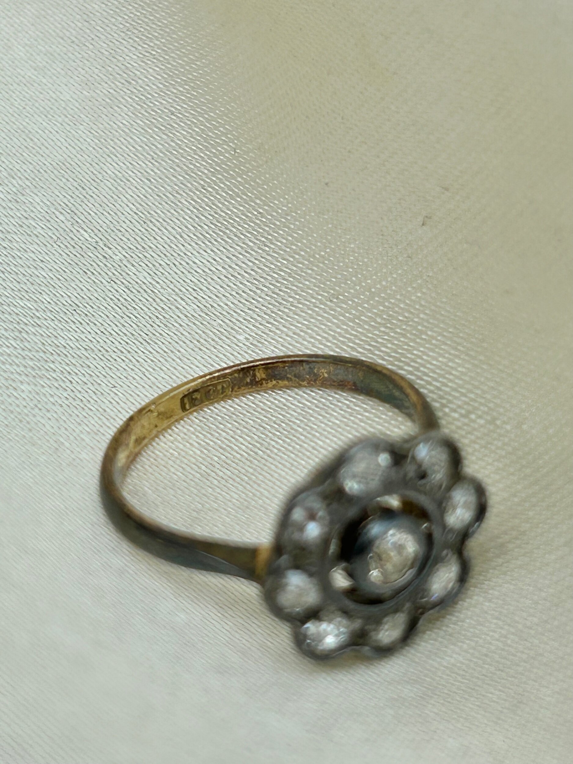 BD2AB485-68DC-4C1A-A61F-C3E9A5D0A0EE