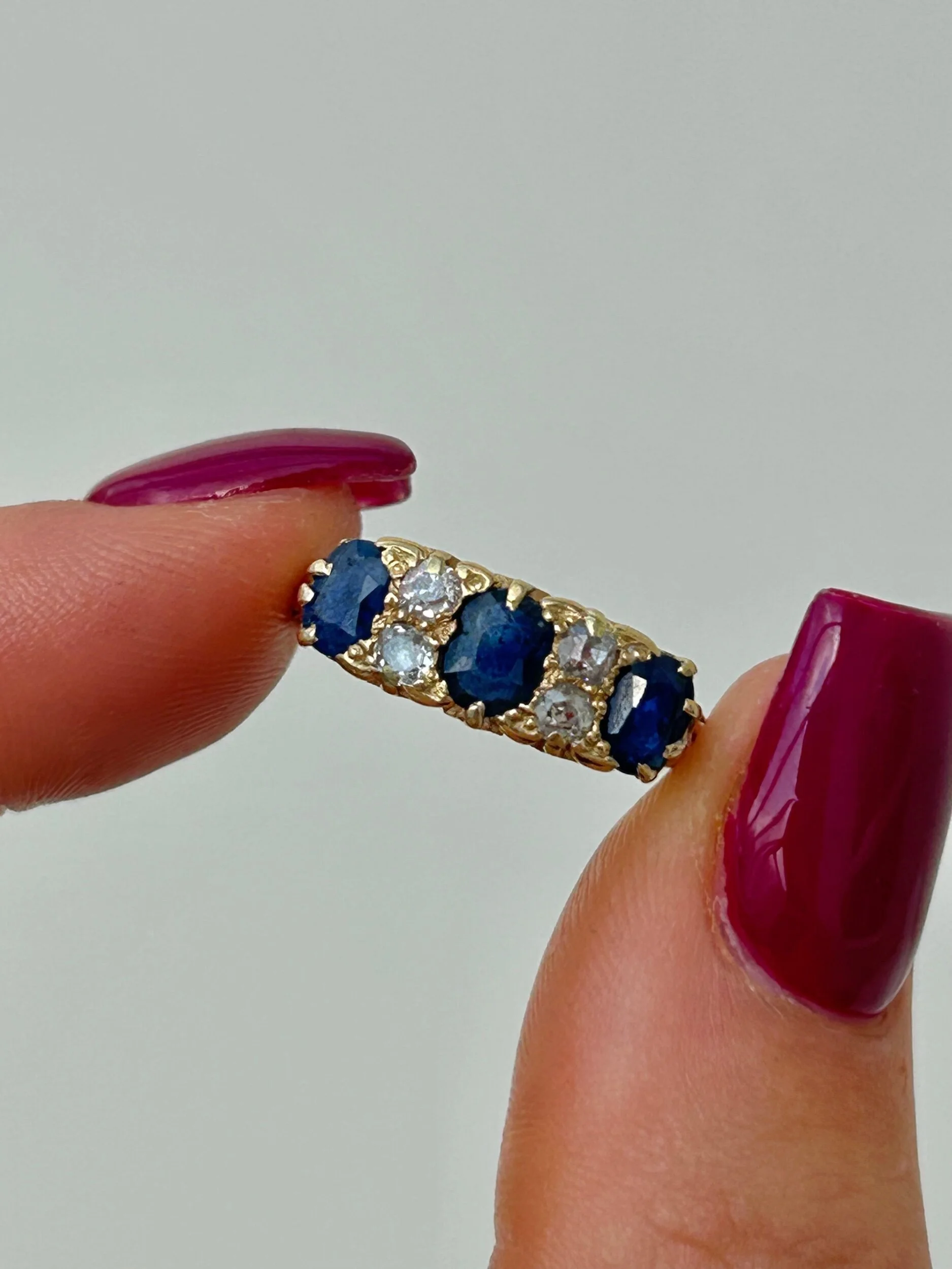 93C384E4-F295-4209-B377-AD22F960999F