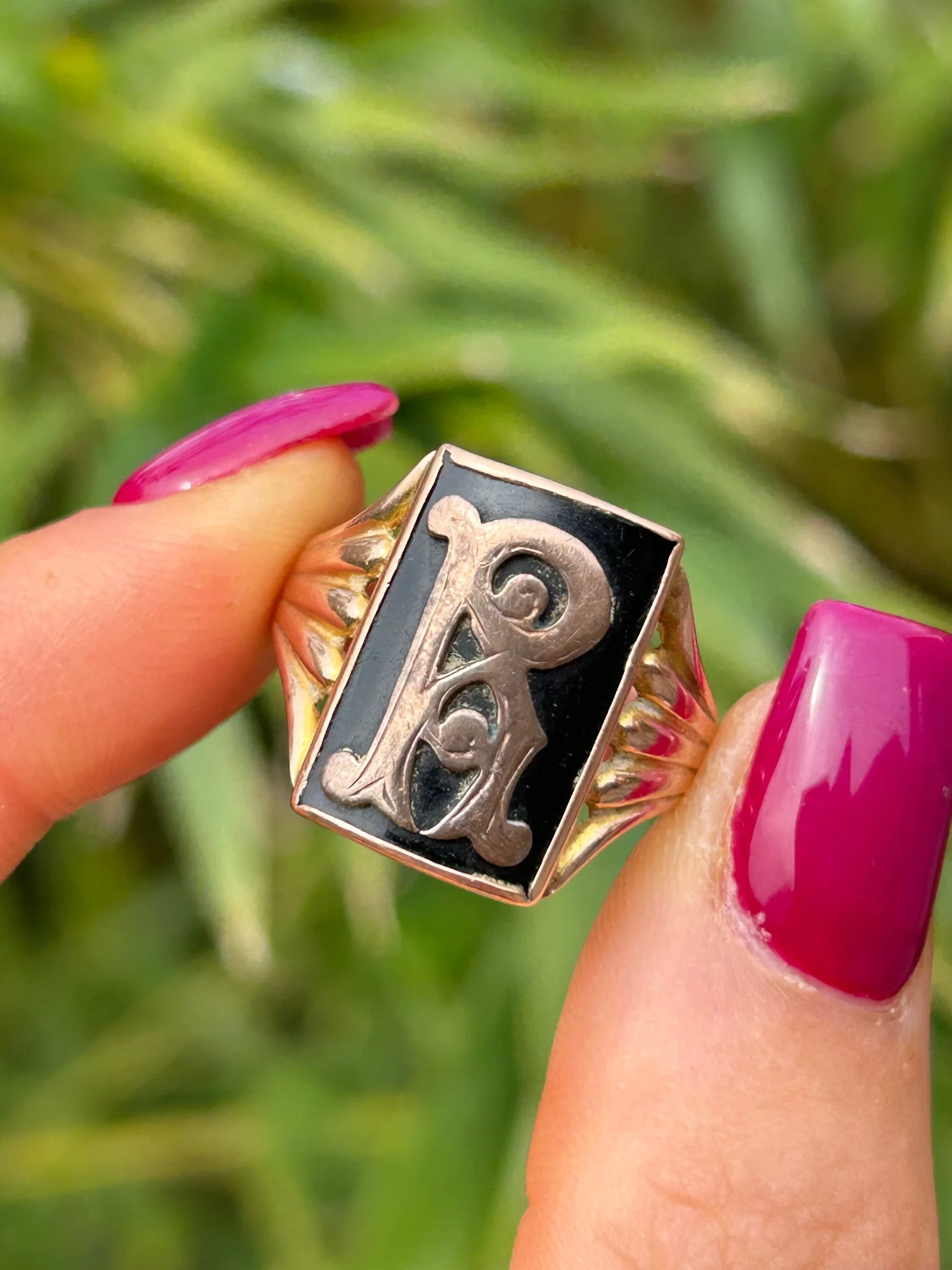 6D59C844-5624-4019-B852-C8C4C9CAB8C2