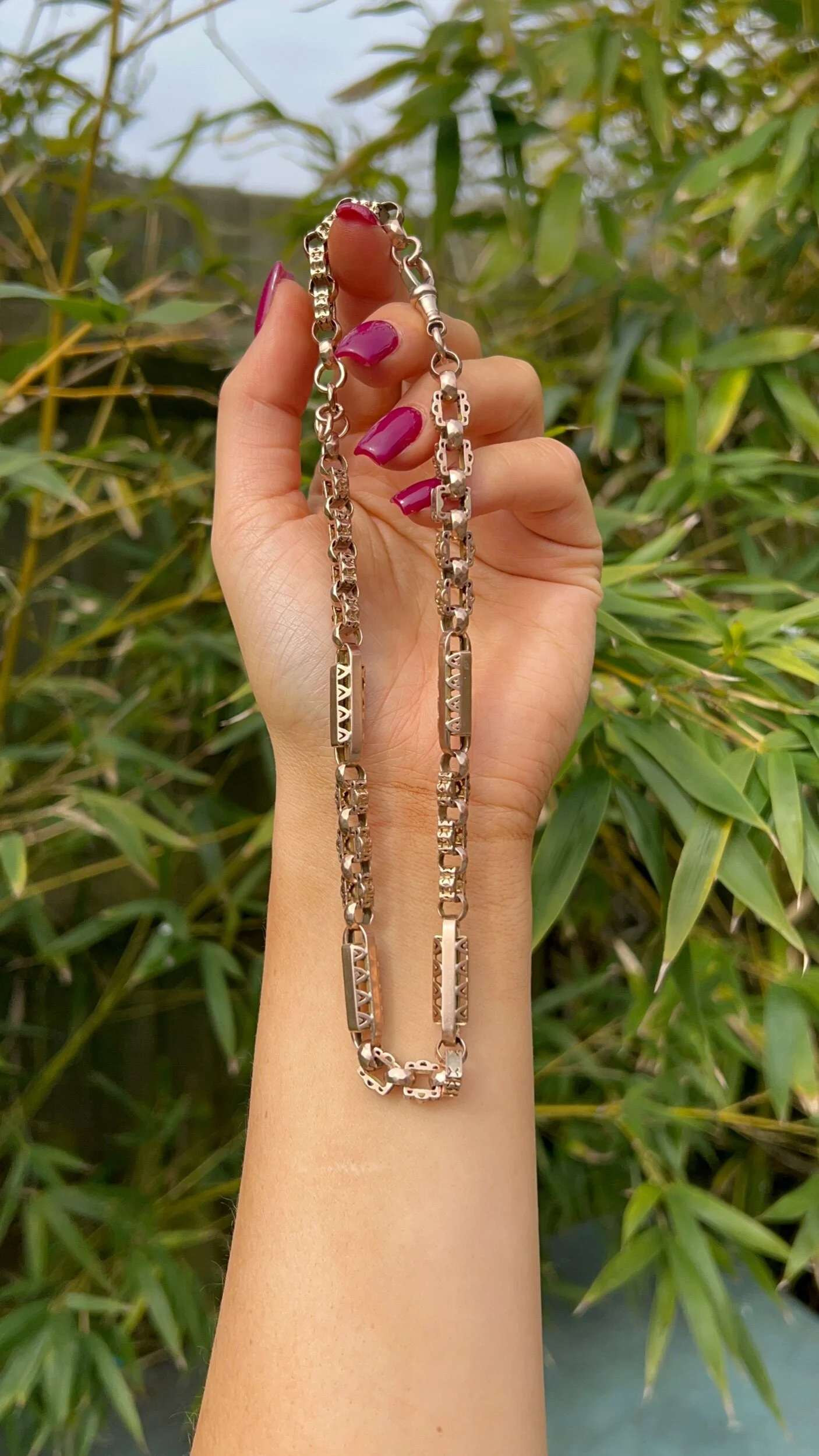 8B56E1FB-46F8-47E4-854A-6CD8A7F0287A