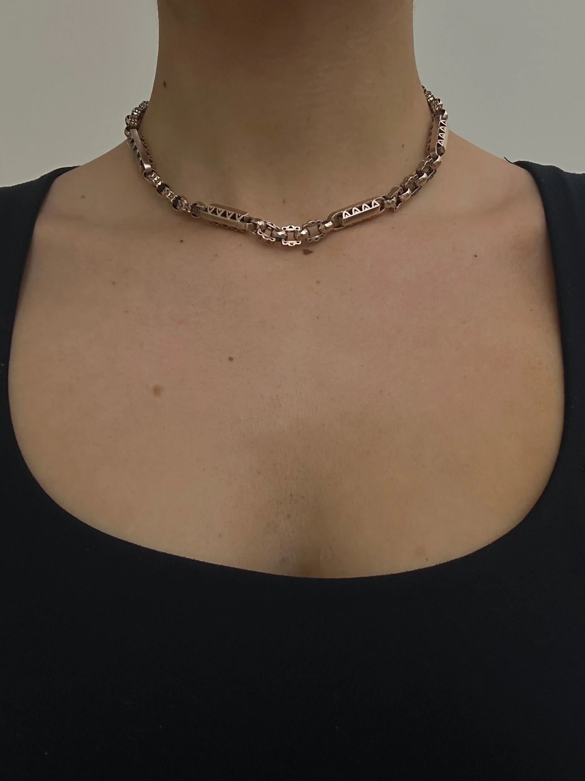 57B37481-6B4D-44A6-B3C1-E4FA094C20AE