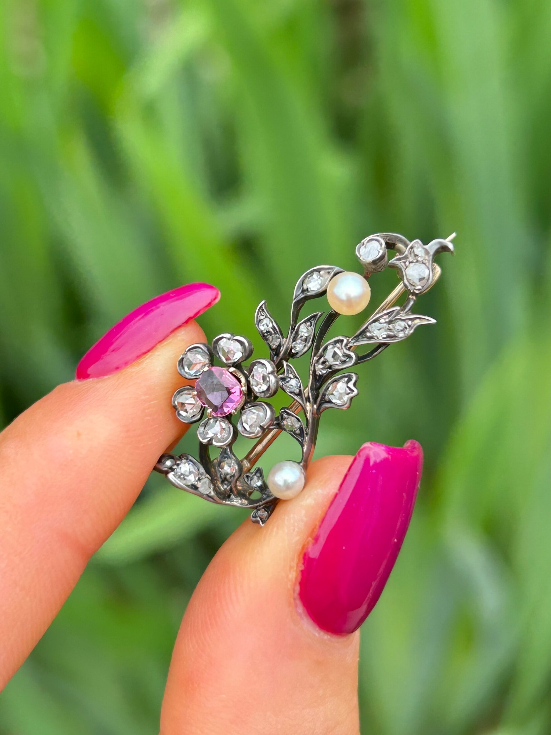 86025153-32D1-411D-A932-74D2985F4F3D