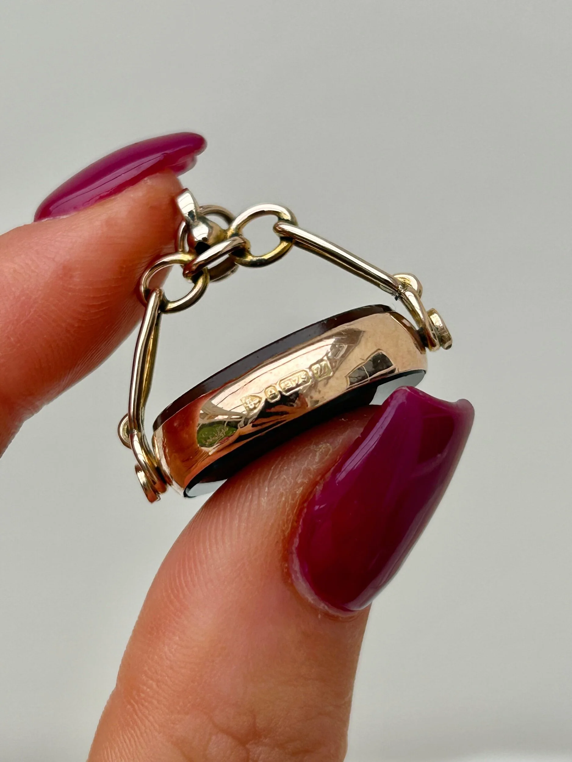 84E79DA4-FCC0-420F-984B-B5CAB338D1AD