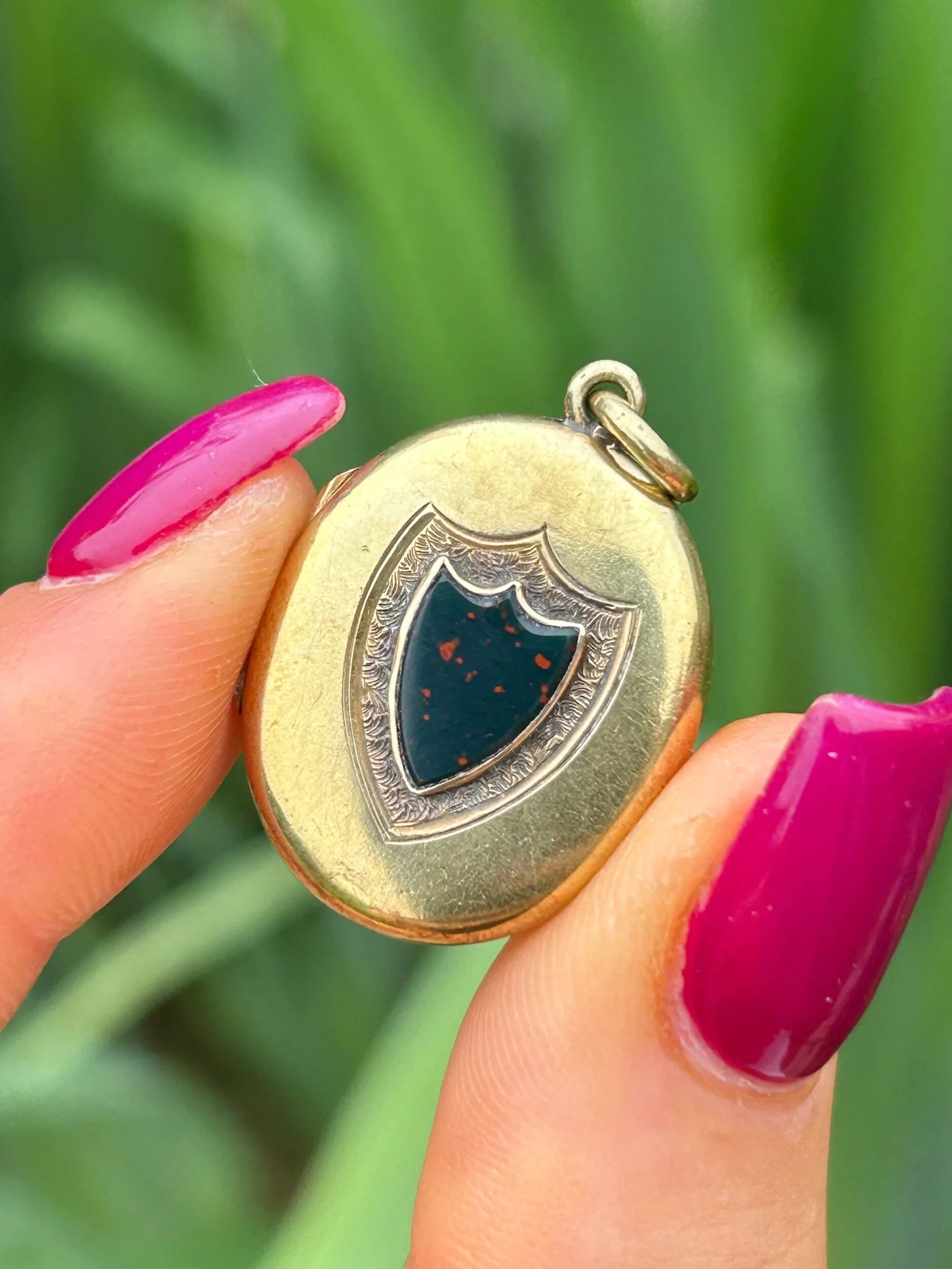 203A83A6-9007-4145-9DE8-A37222E3E44E