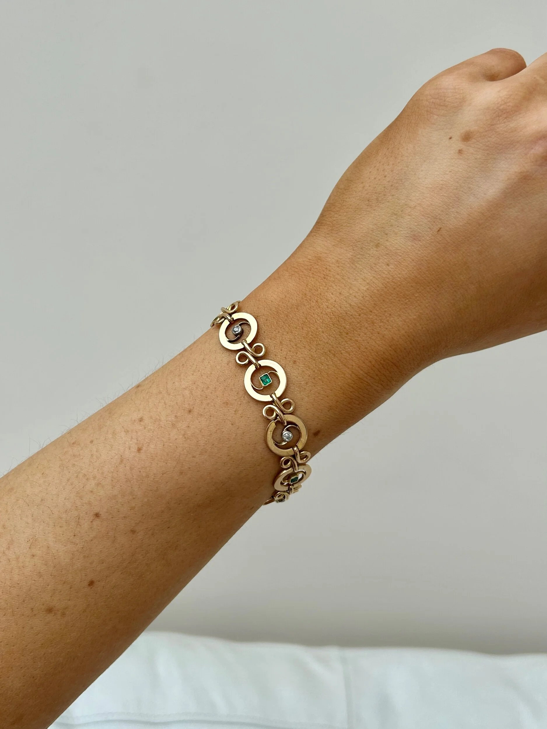 73E101DA-AEBA-4F3C-A6F7-EBCF1A77FBFE