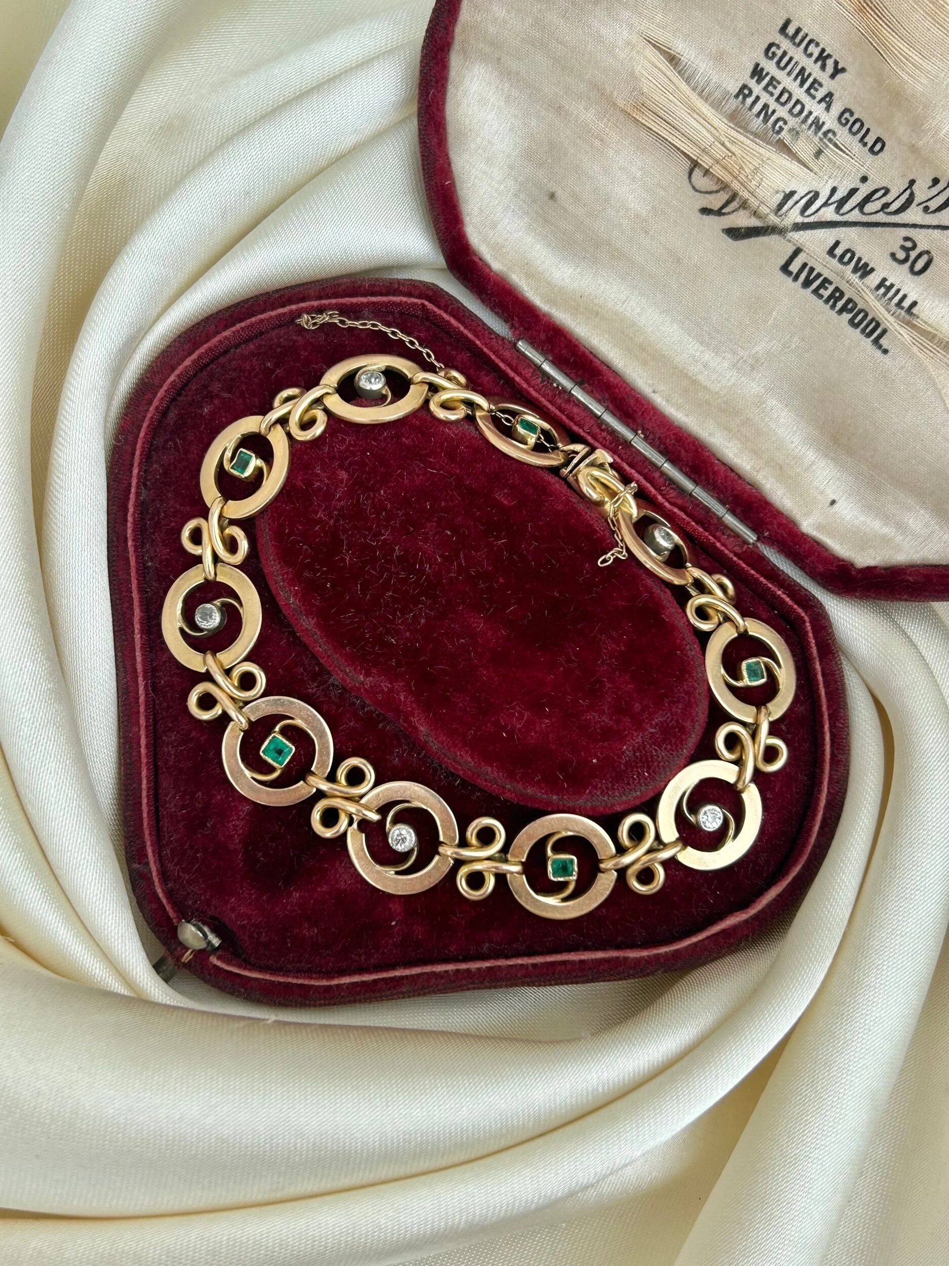 595909B4-0176-4829-94DF-AA3A5AC09307