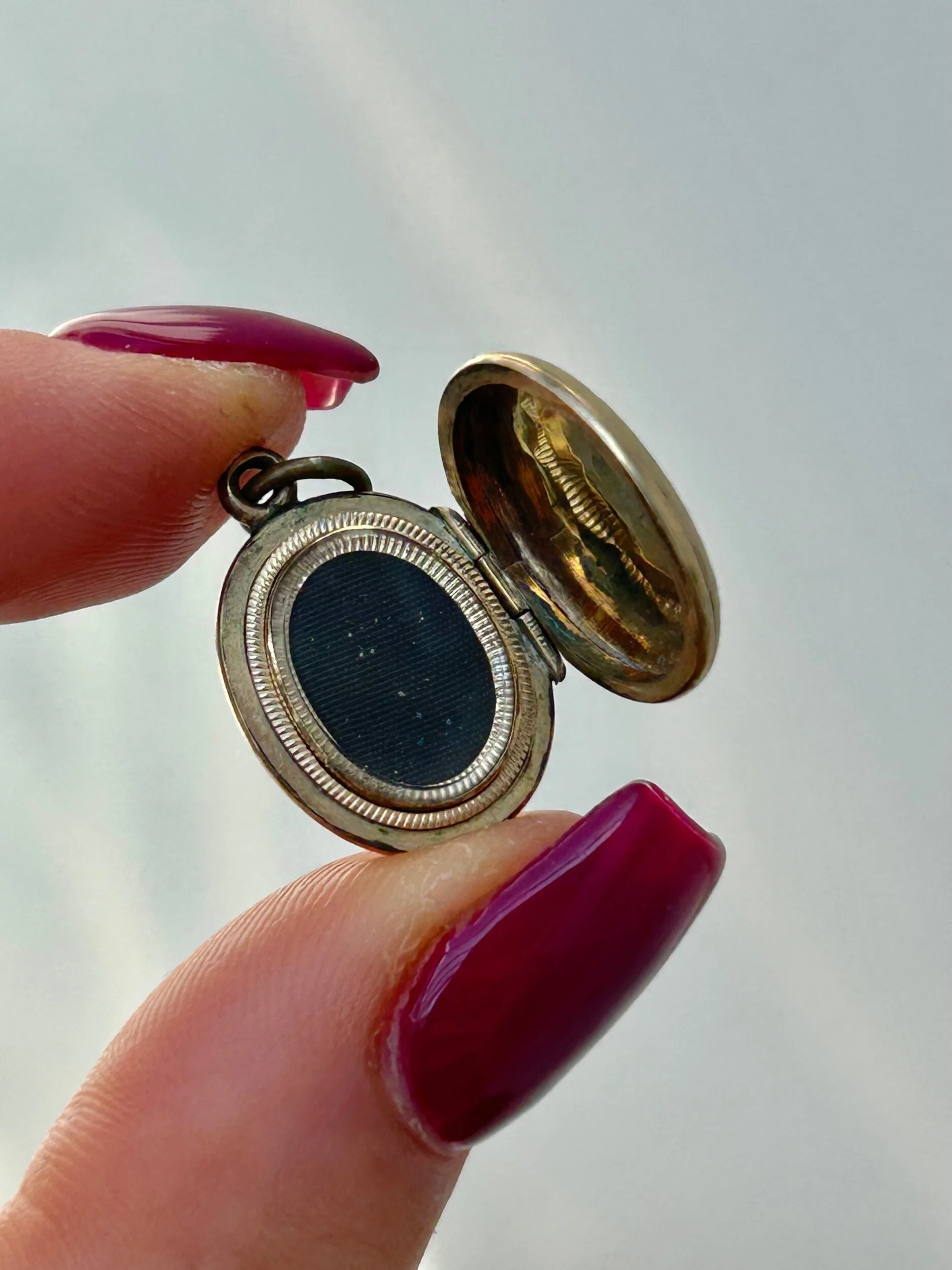 7AD966CC-2F84-4999-8779-AF7DD5BD5CEE