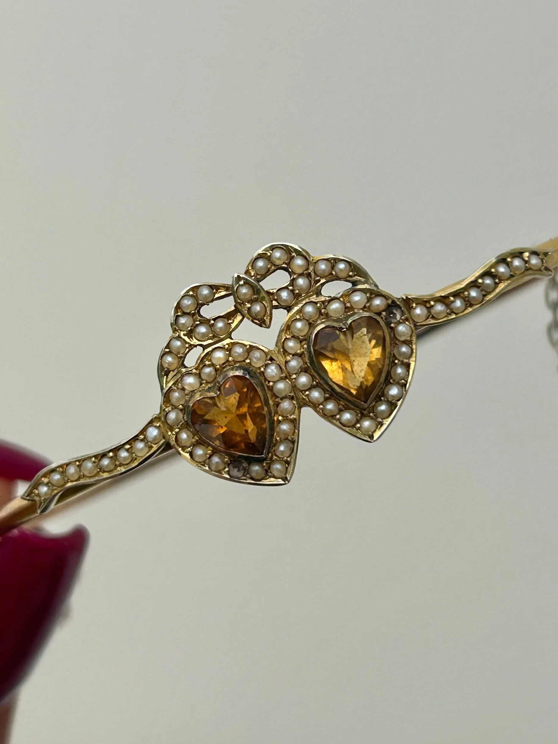 C6C76423-85B1-42B3-A6A1-F3727749F0ED