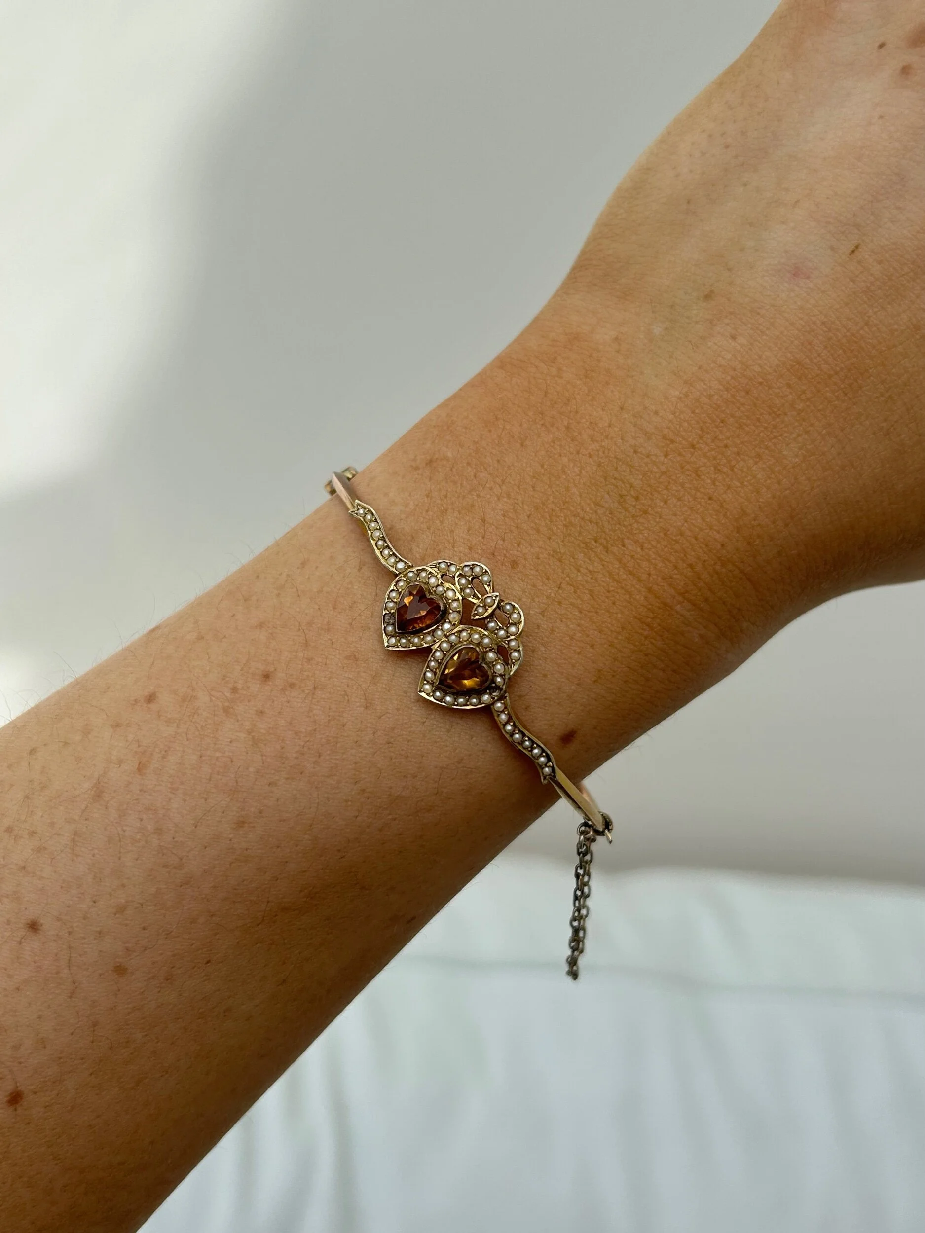 EACD33F7-8EBD-4151-B3C1-327538EDF026