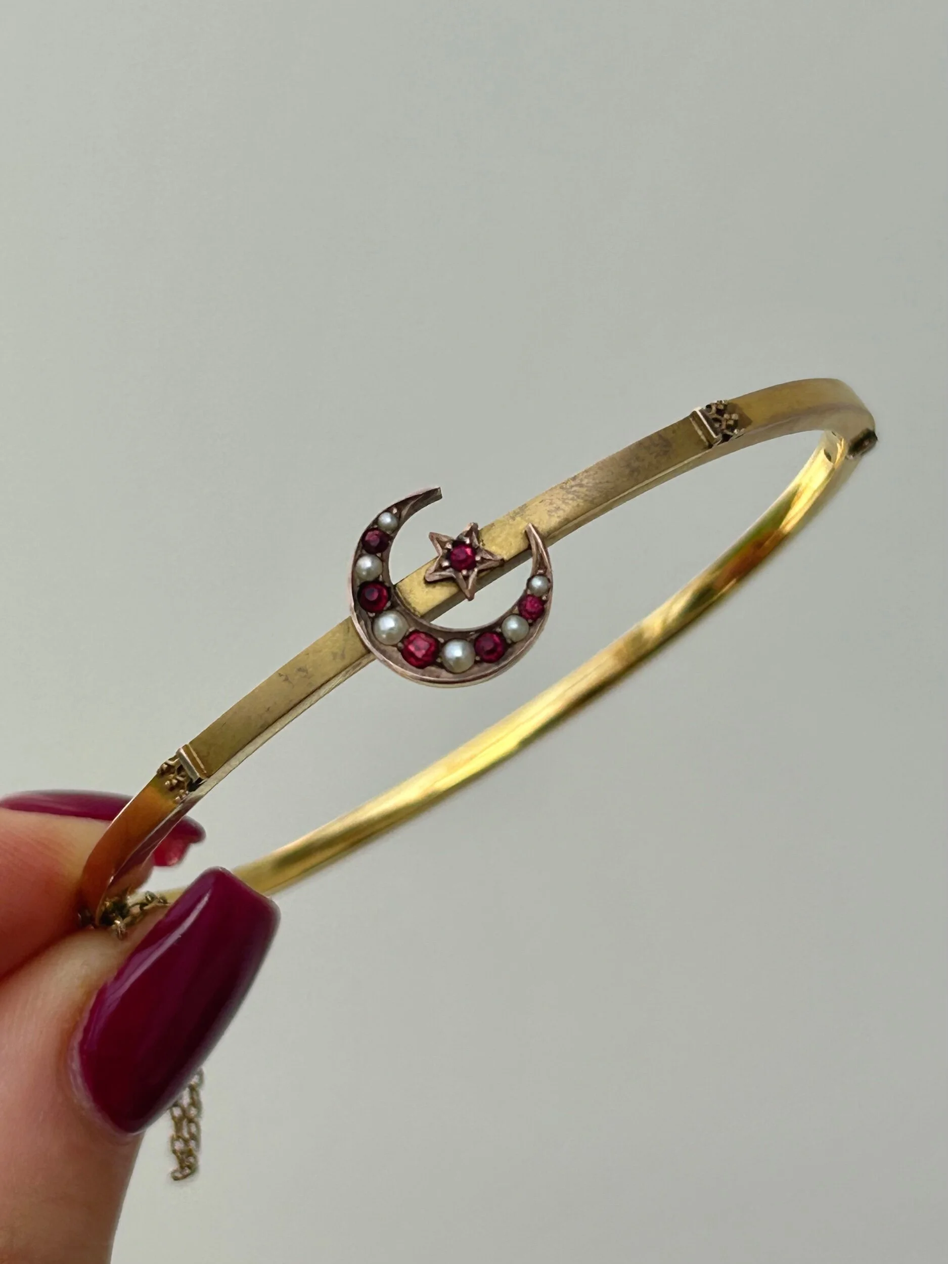 CD4EC4D2-832E-48B5-8B33-4EB294164956