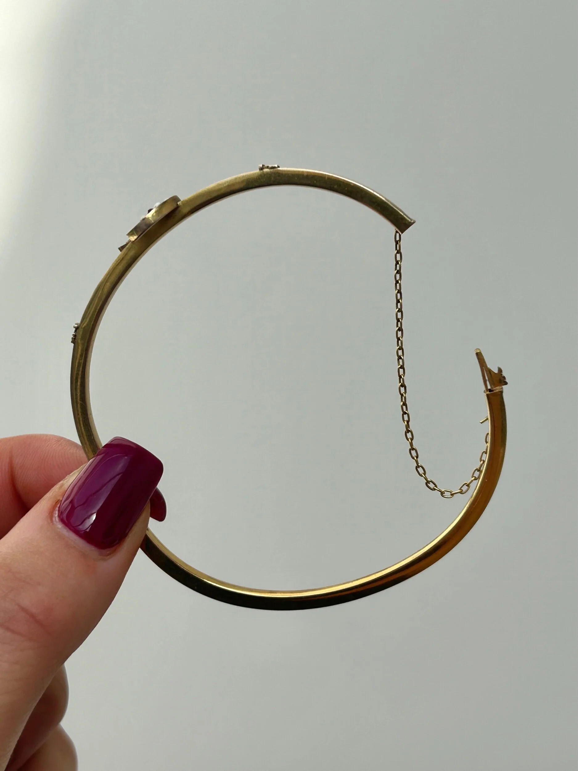 B14BC631-29F0-4C4C-B9E7-DA2164F150CD