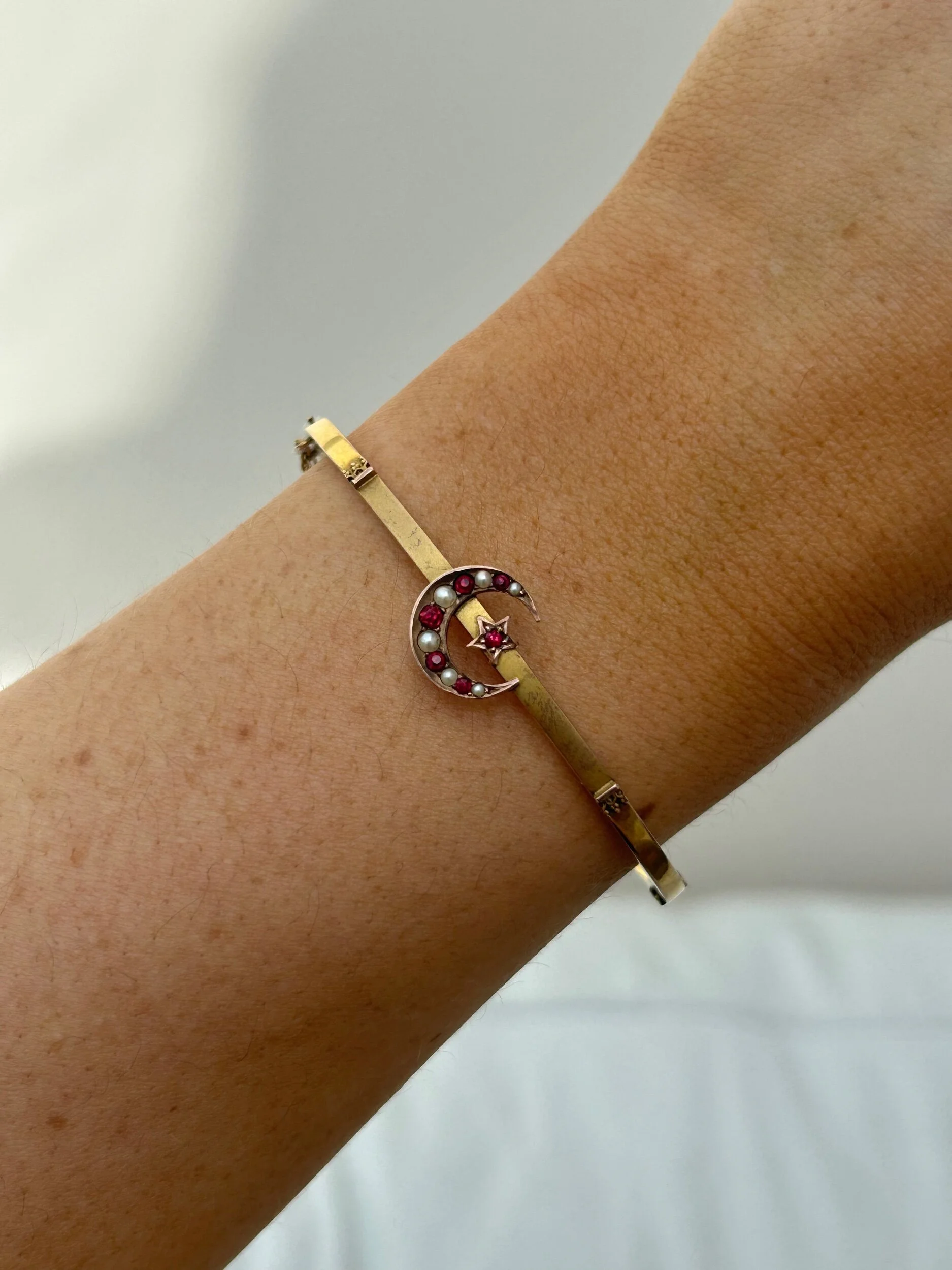 CF5AD192-3B75-4064-88E5-F8DBDB1AD374