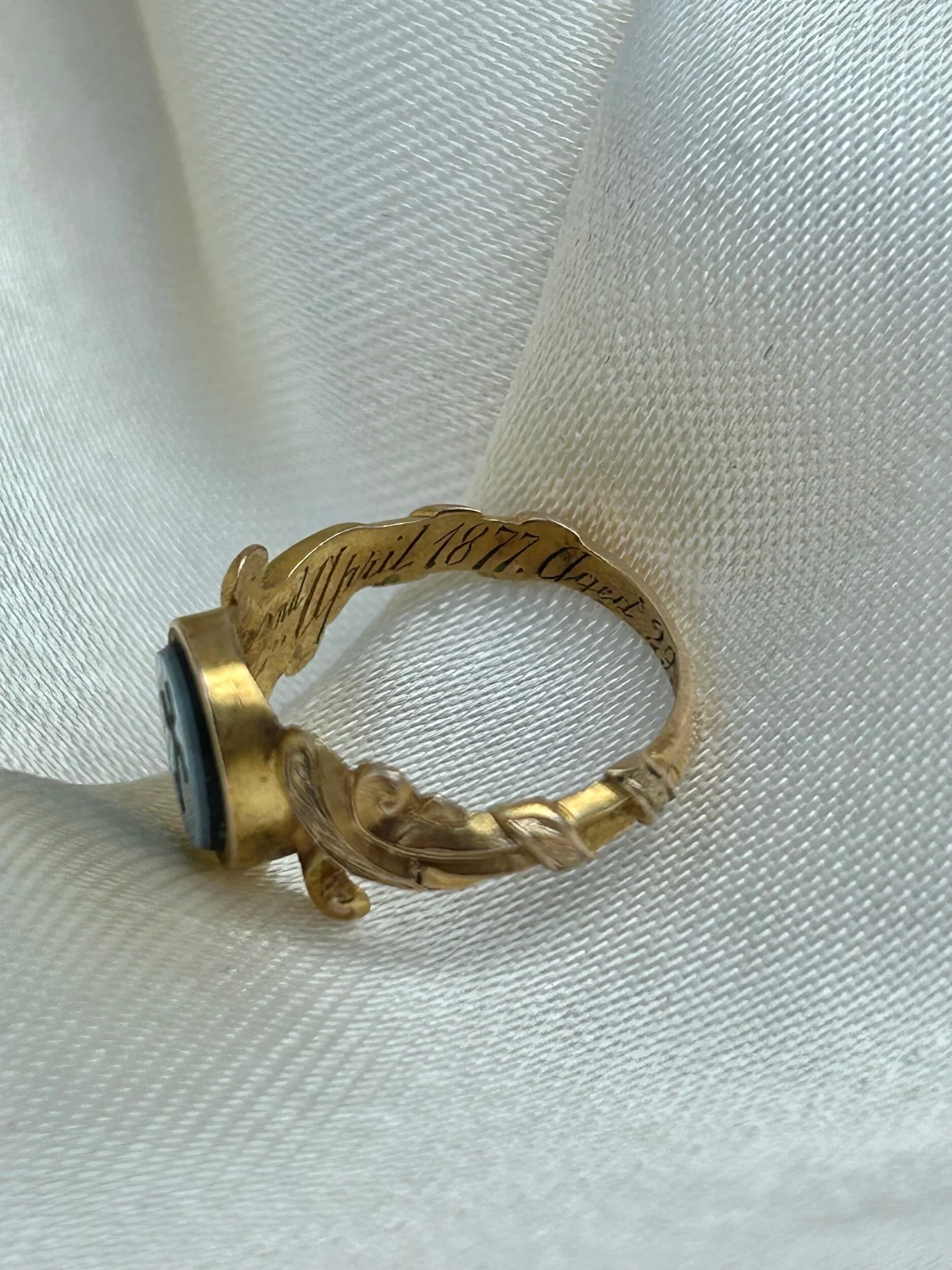 A10E3D87-43A4-4AE1-9BDF-CBE61E9B5A9D