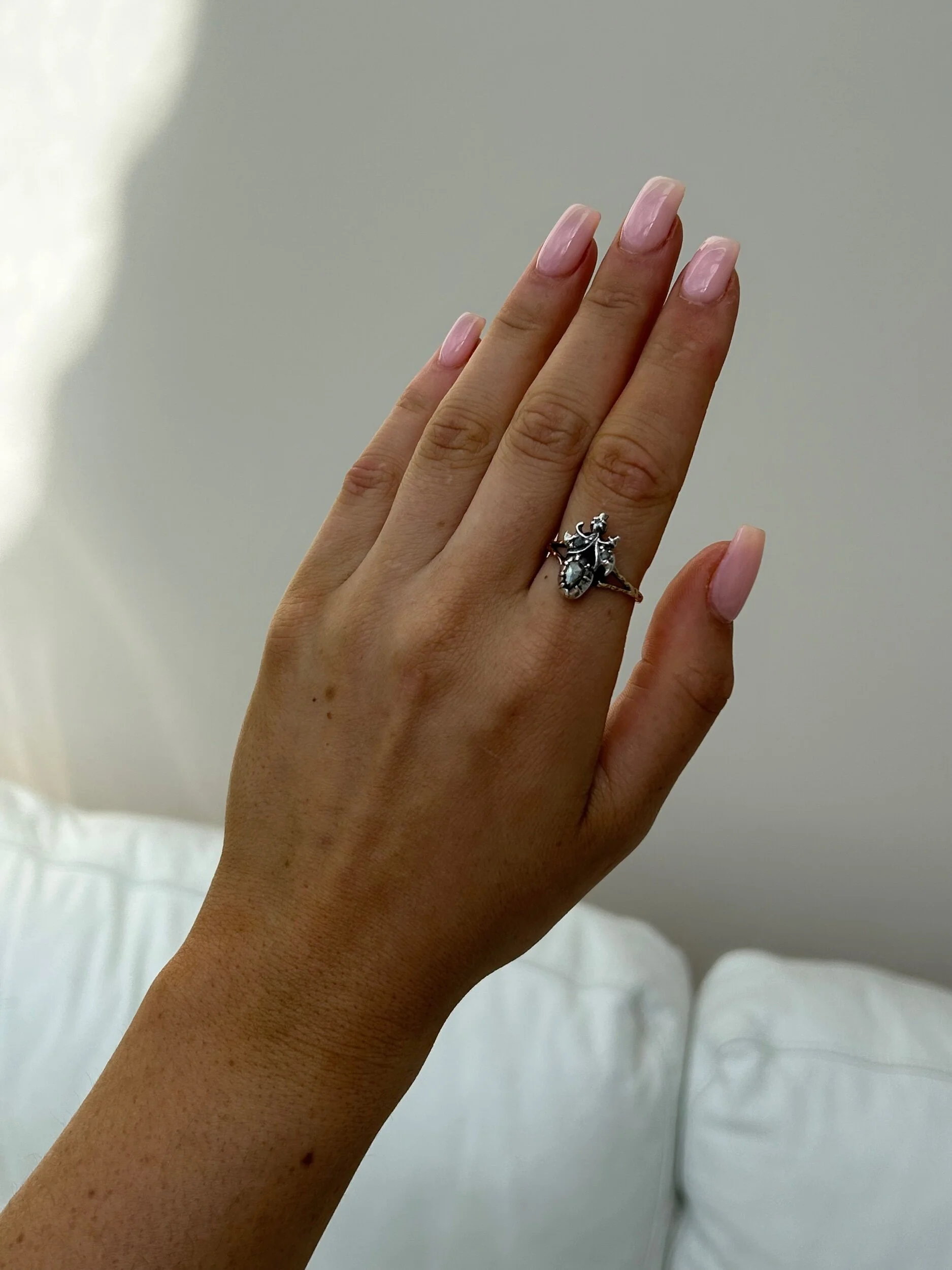 A83AE526-B602-4C30-9E5D-E1B15E426F25