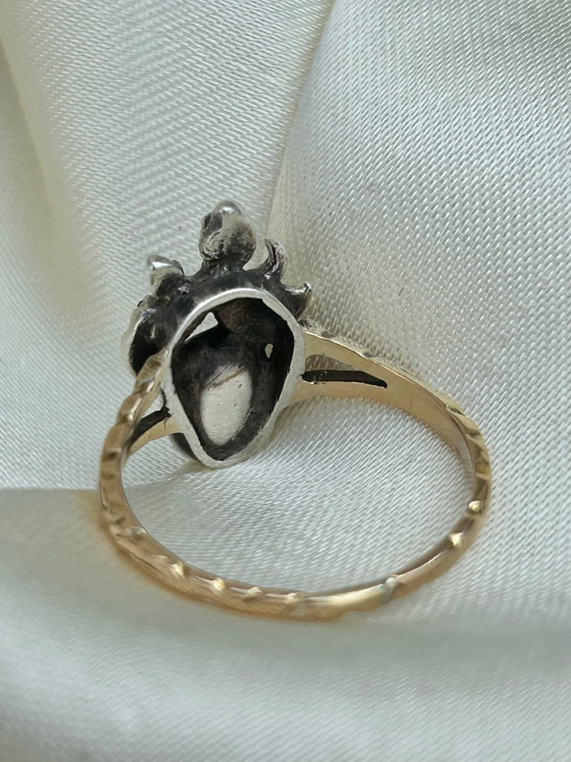 5B2939DE-E809-40B5-96EC-703E9326CCCA