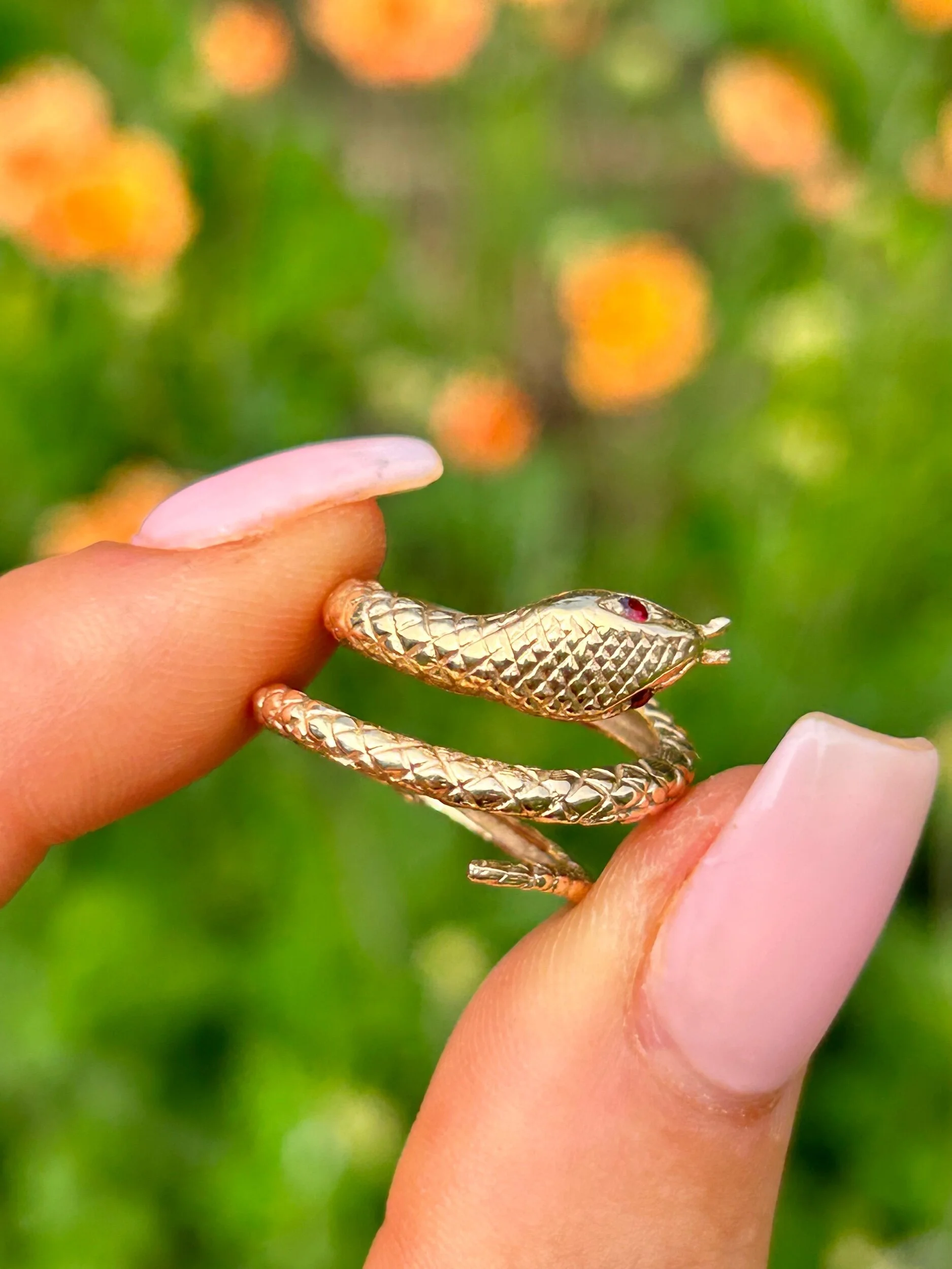 92B737EF-A0EC-4F6C-A67F-39F0A36884D5