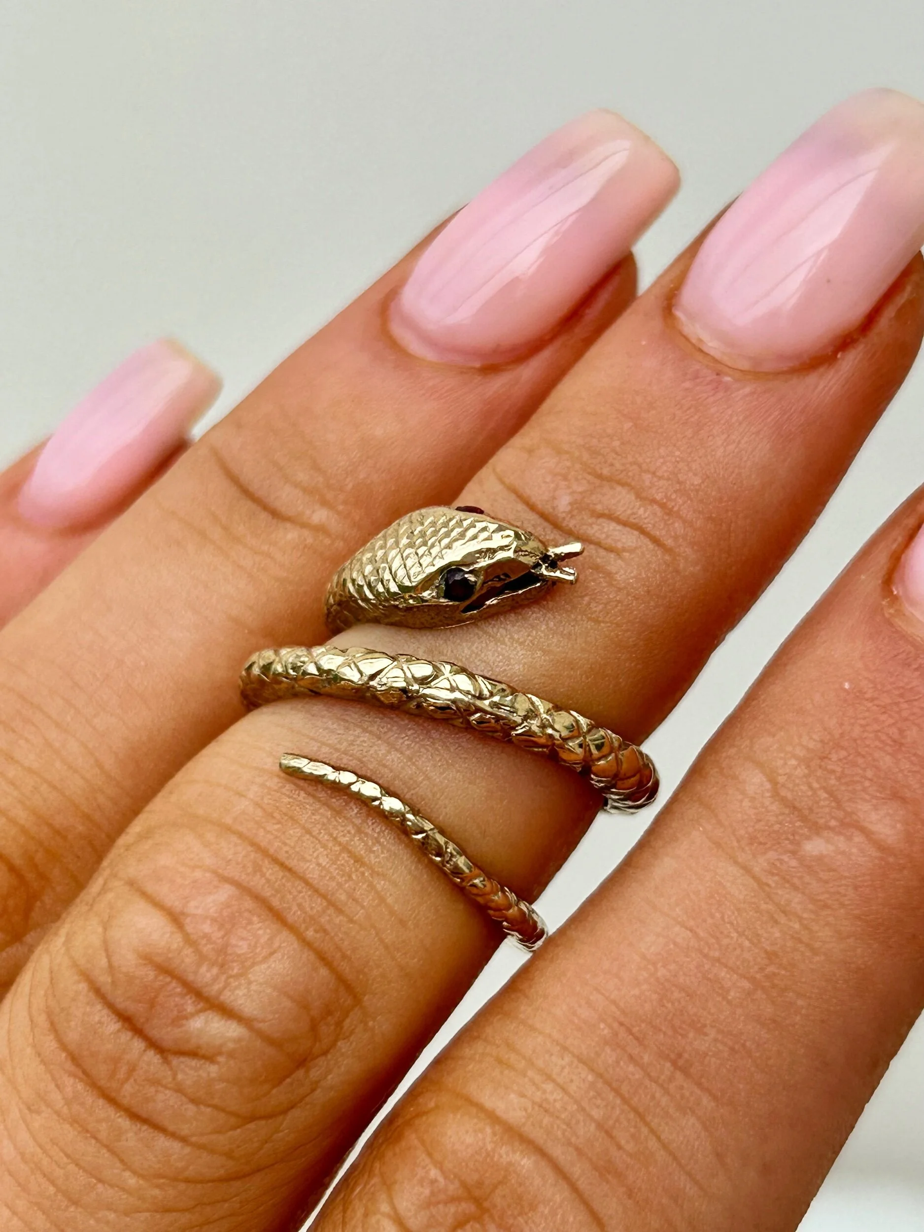 E902EA93-DF34-442F-8A2B-5D655078062D