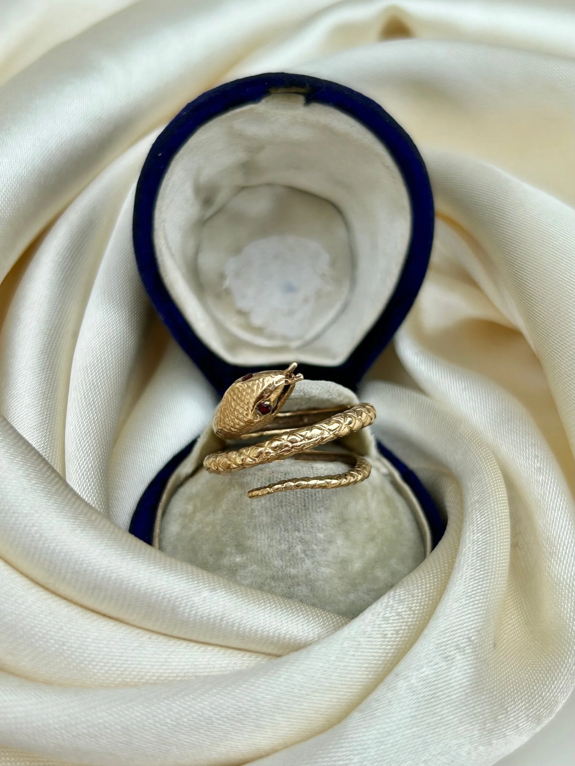 1A8D5AA2-4BB3-4232-BEC9-1508F06BB765