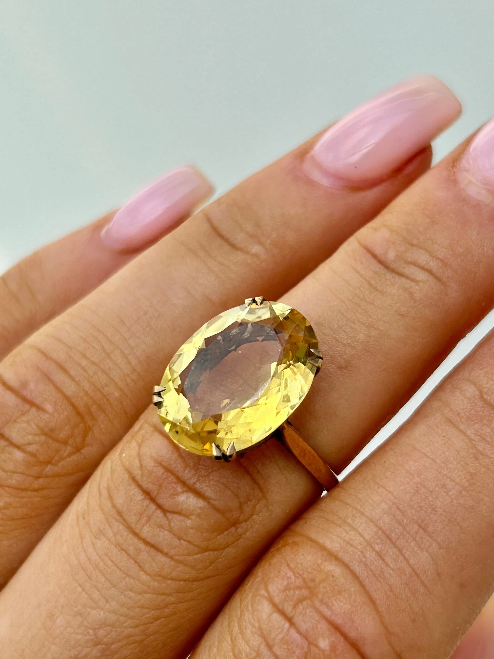 8DD8A279-B7E9-4A19-85E9-958DDD5CD0CF