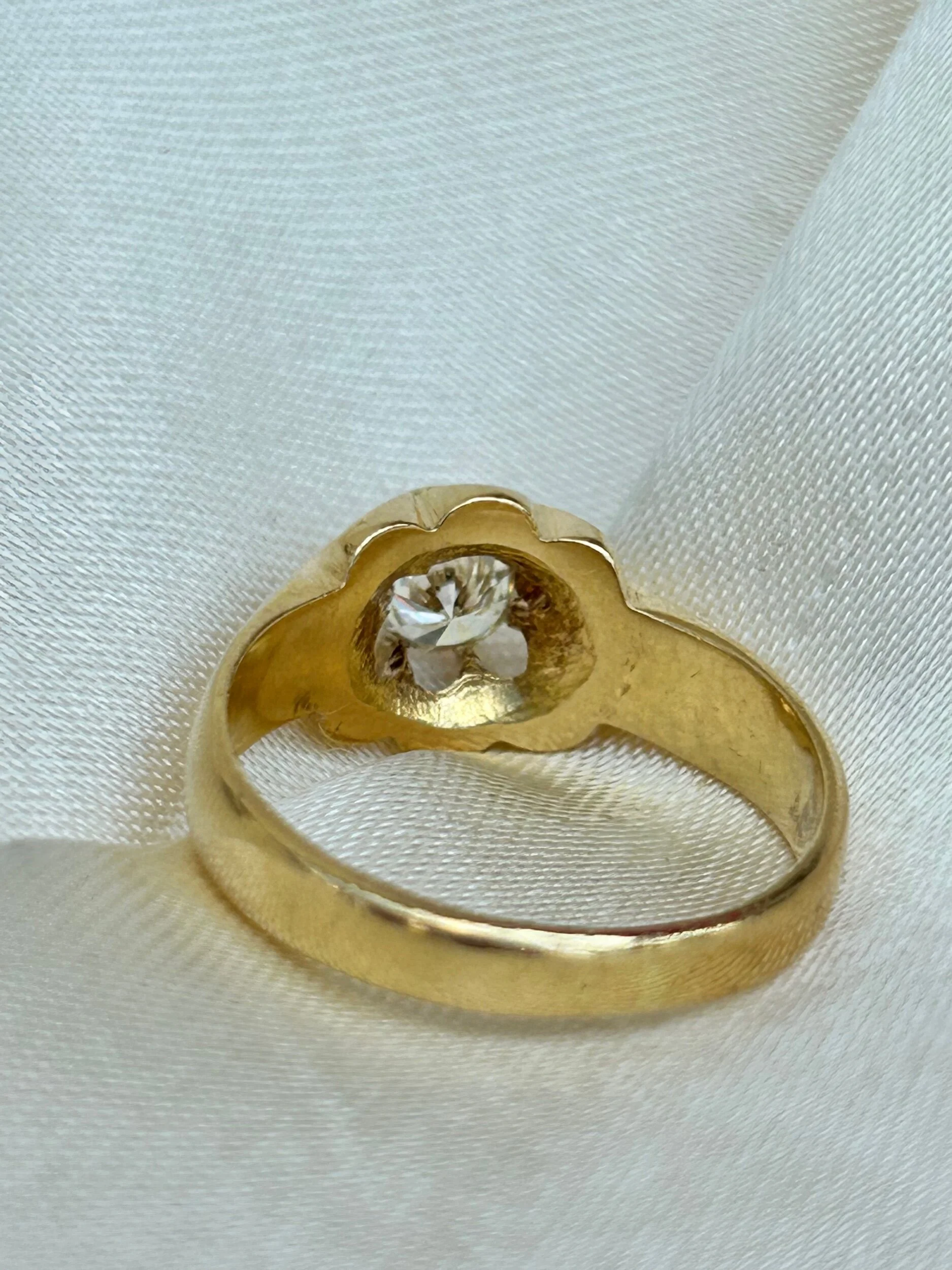 B90B9EFF-3C55-4676-A9A4-99C15584027E