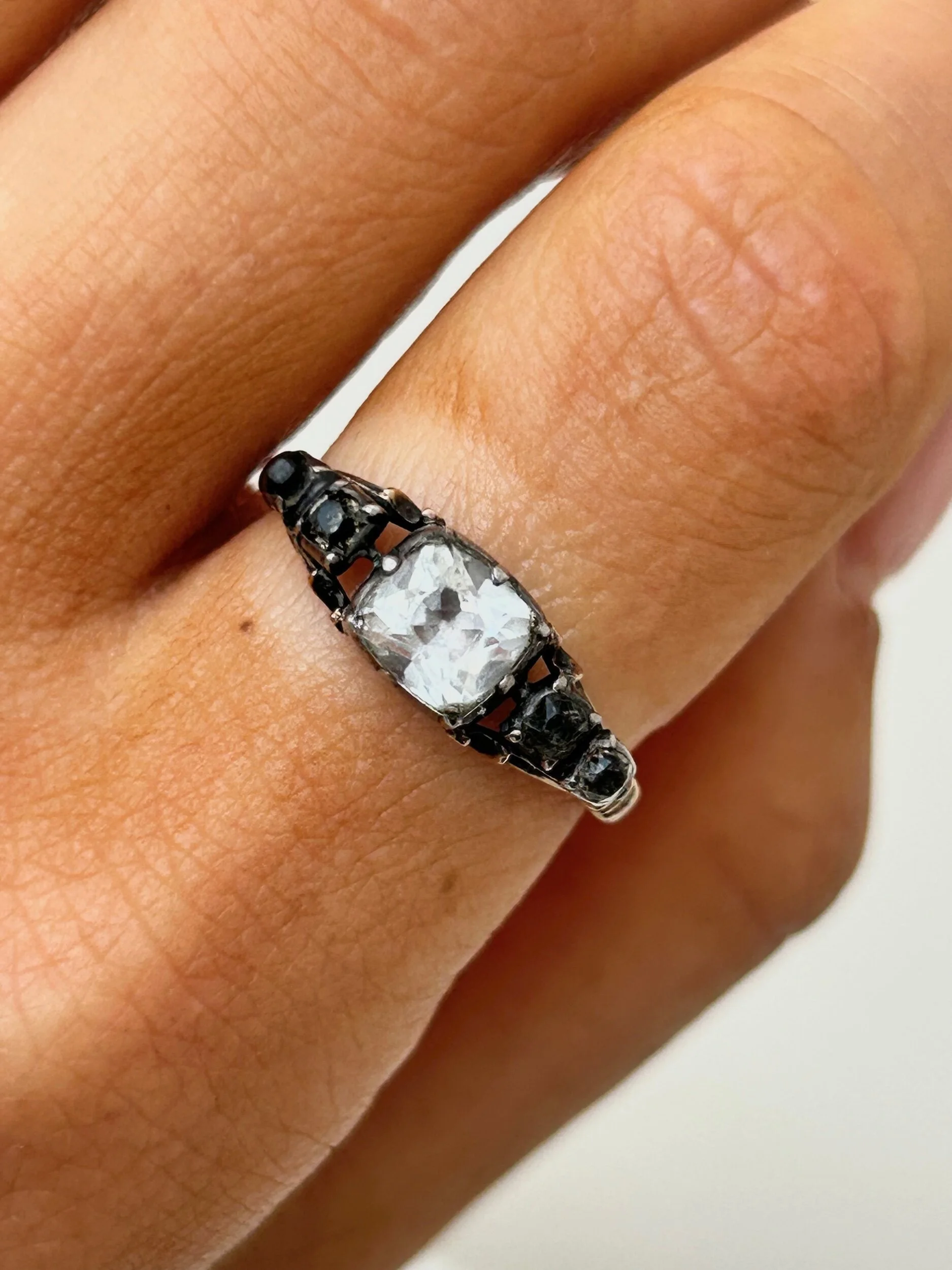 AD39A6C3-A78F-4F2D-95B5-3E5A815F62A3